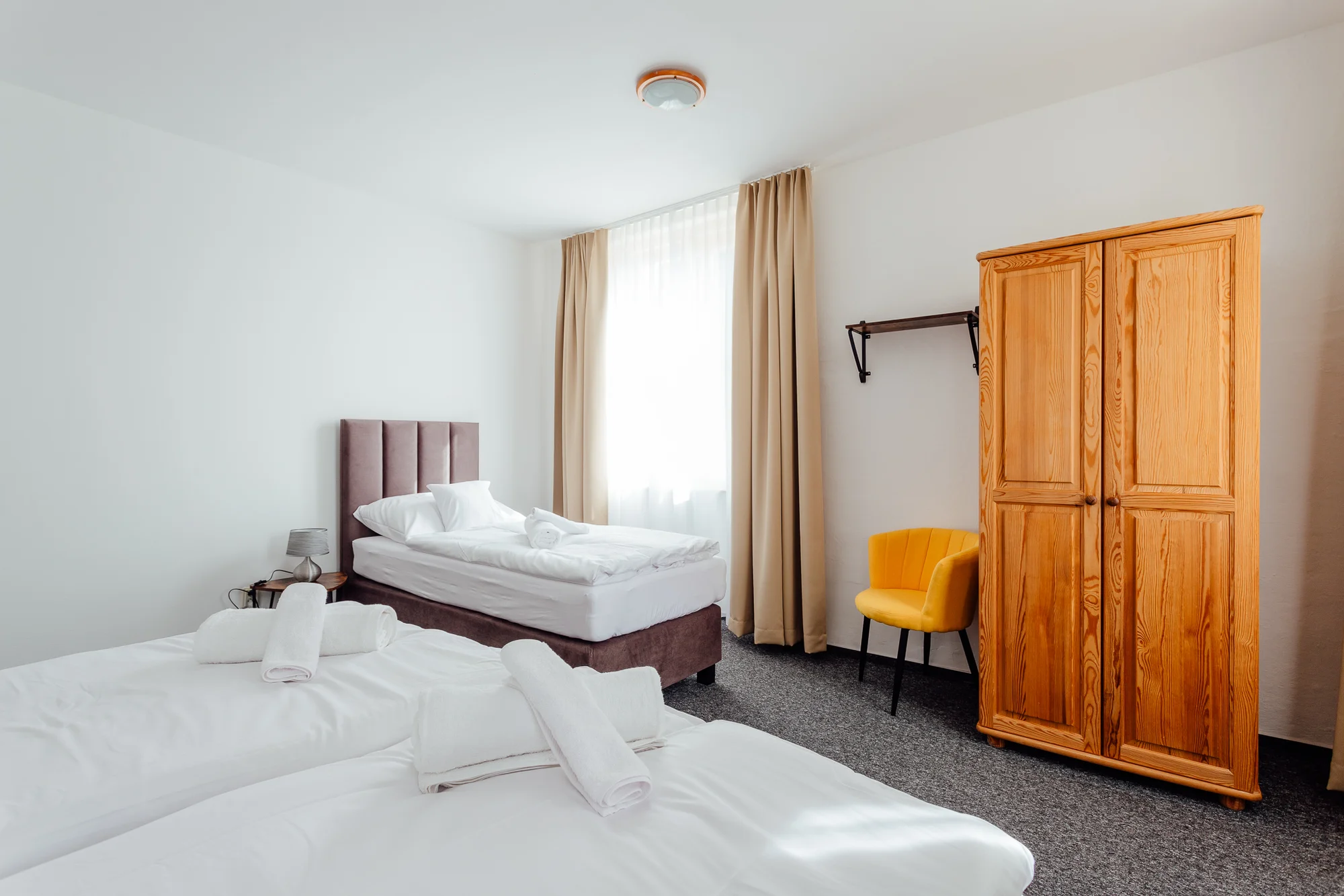 Elegantní nově zrekonstruované pokoje a apartmány v klidné části centra Banské Štiavnice