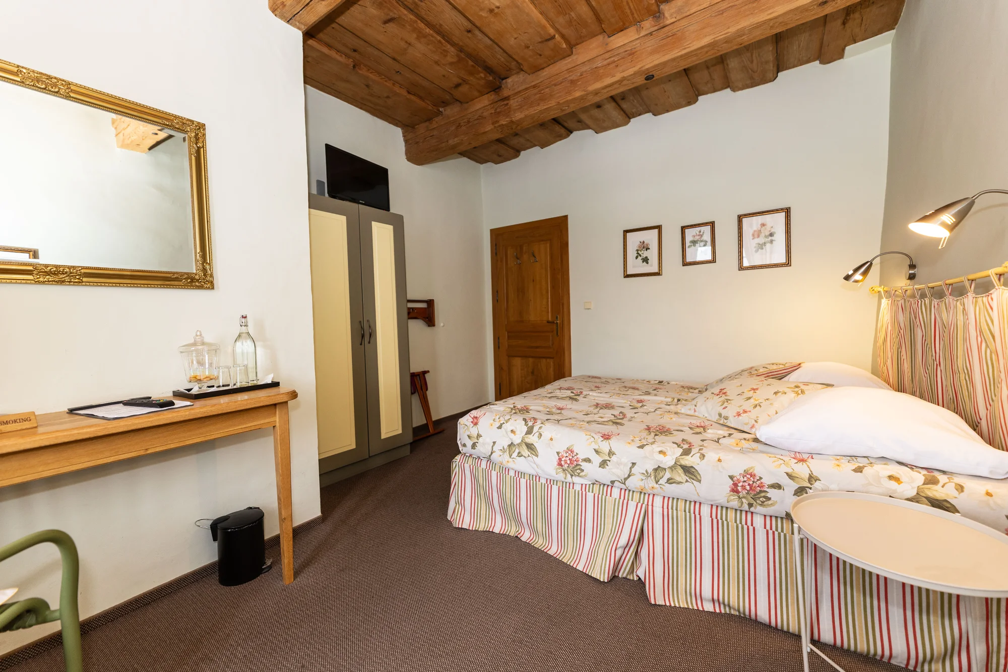 Romantický penzion v historickém centru Telče (UNESCO) se snídaní a lahví vína