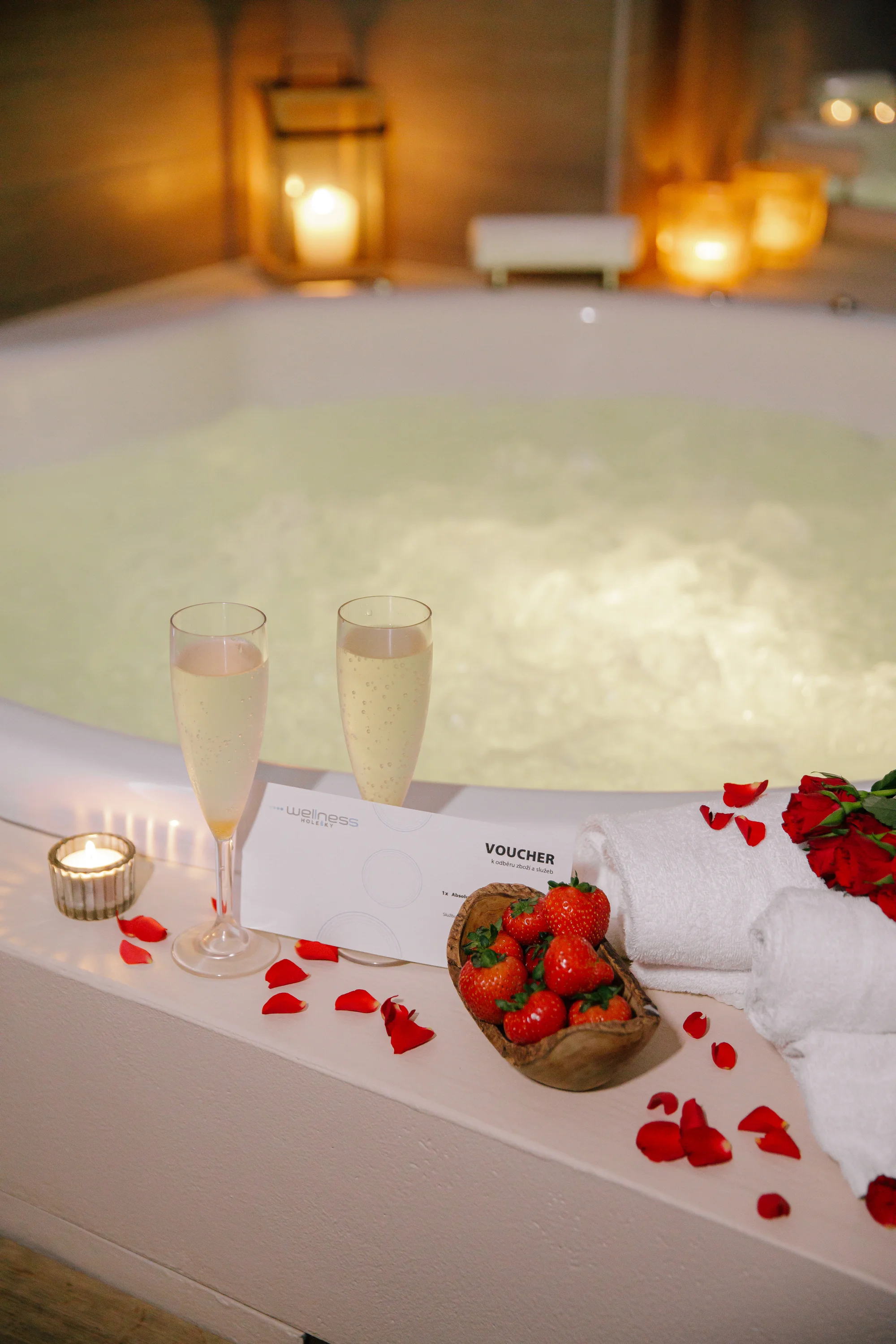 Relaxační balíčky s masáží, privátní koupelí a vstupem do wellness