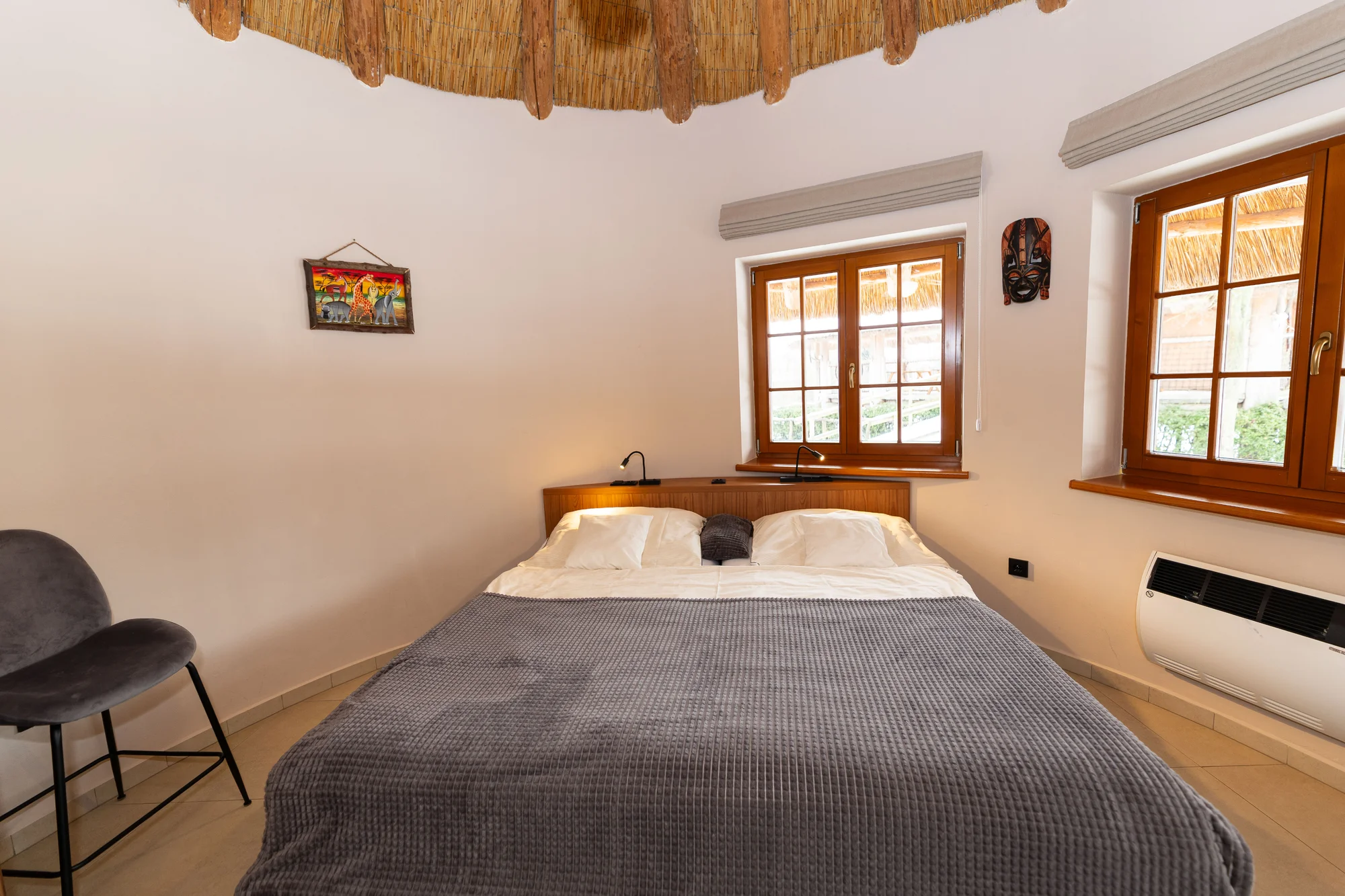 Afrika ve Dvoře Králové: bungalov v kempu, snídaně, neomezený vstup do safari i vířivka