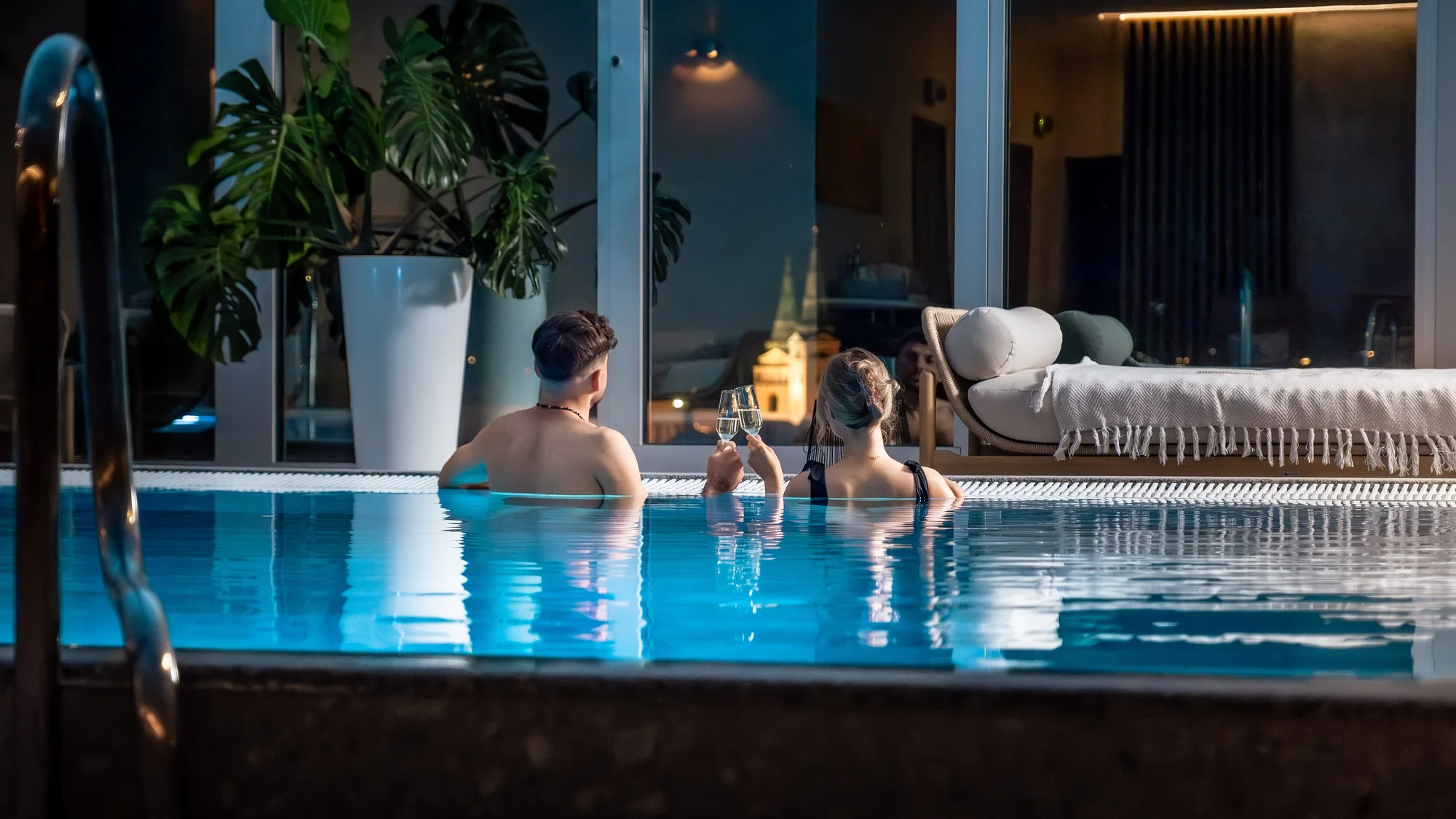 Wellness pobyt ve 4* hotelu Holiday Inn s panoramatickým výhledem na město a skipasy se slevou