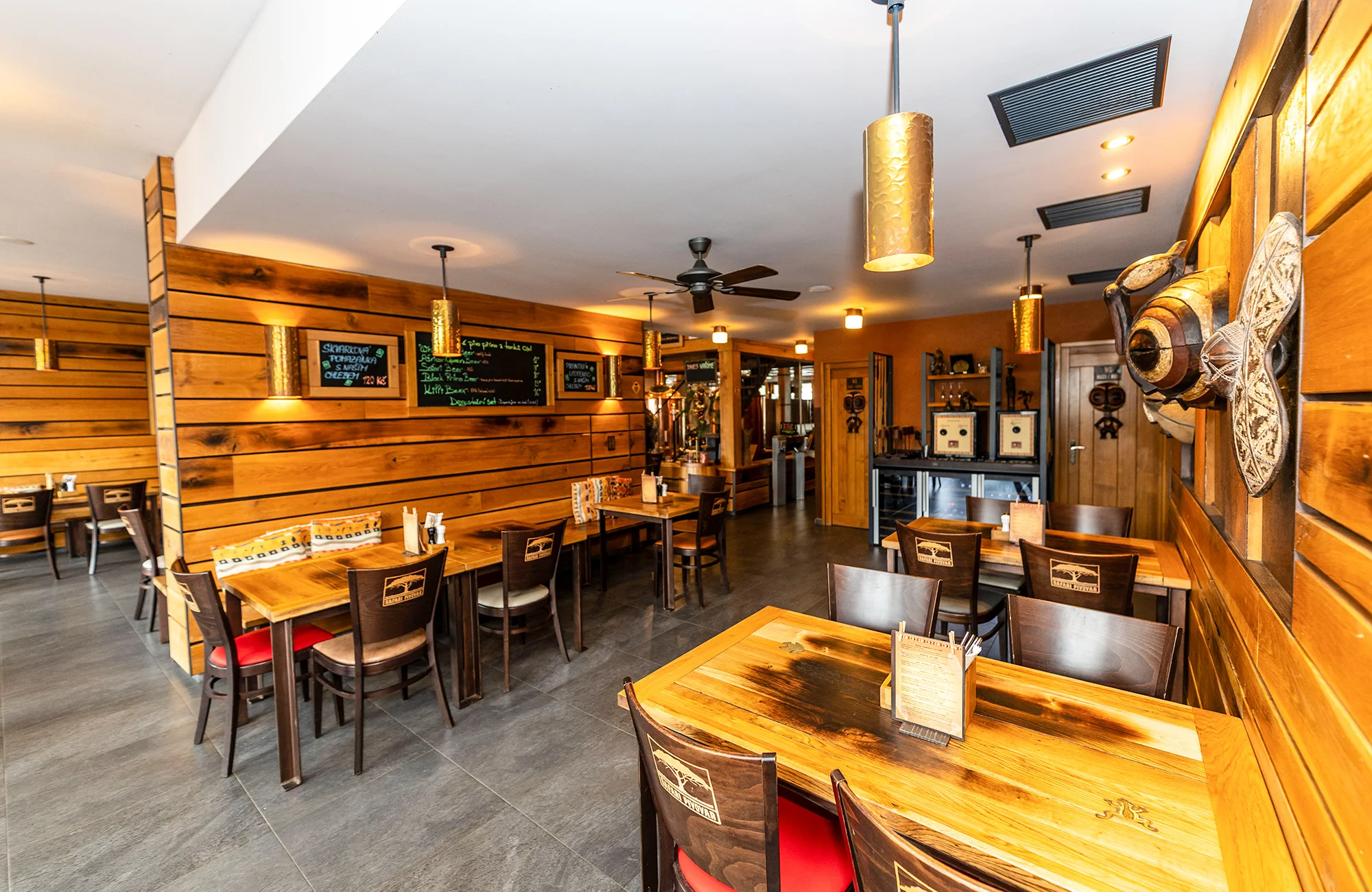 Afrika ve Dvoře Králové: 4* hotel v Safari Parku se snídaní a vstupem do safari