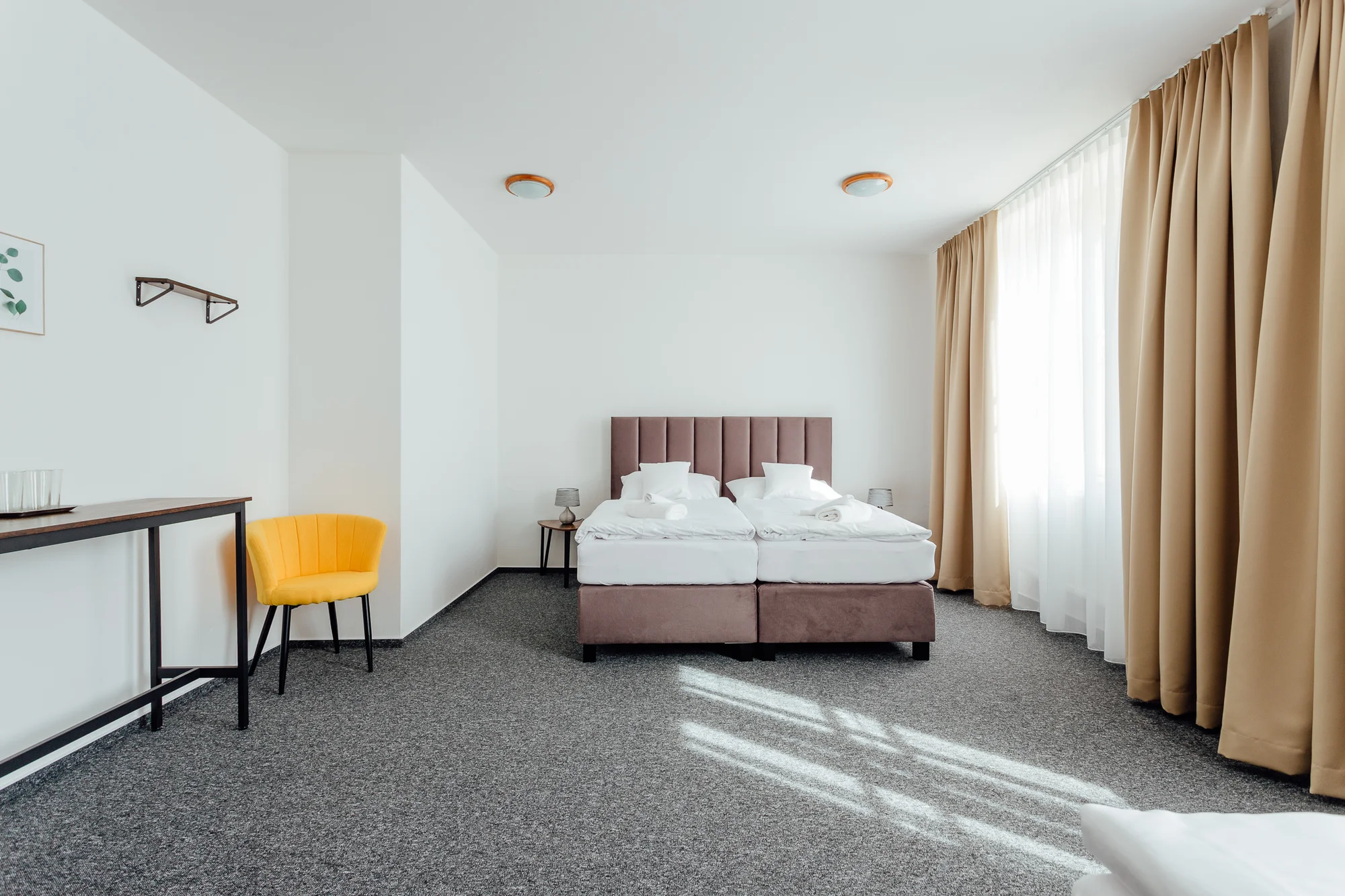 Elegantní nově zrekonstruované pokoje a apartmány v klidné části centra Banské Štiavnice