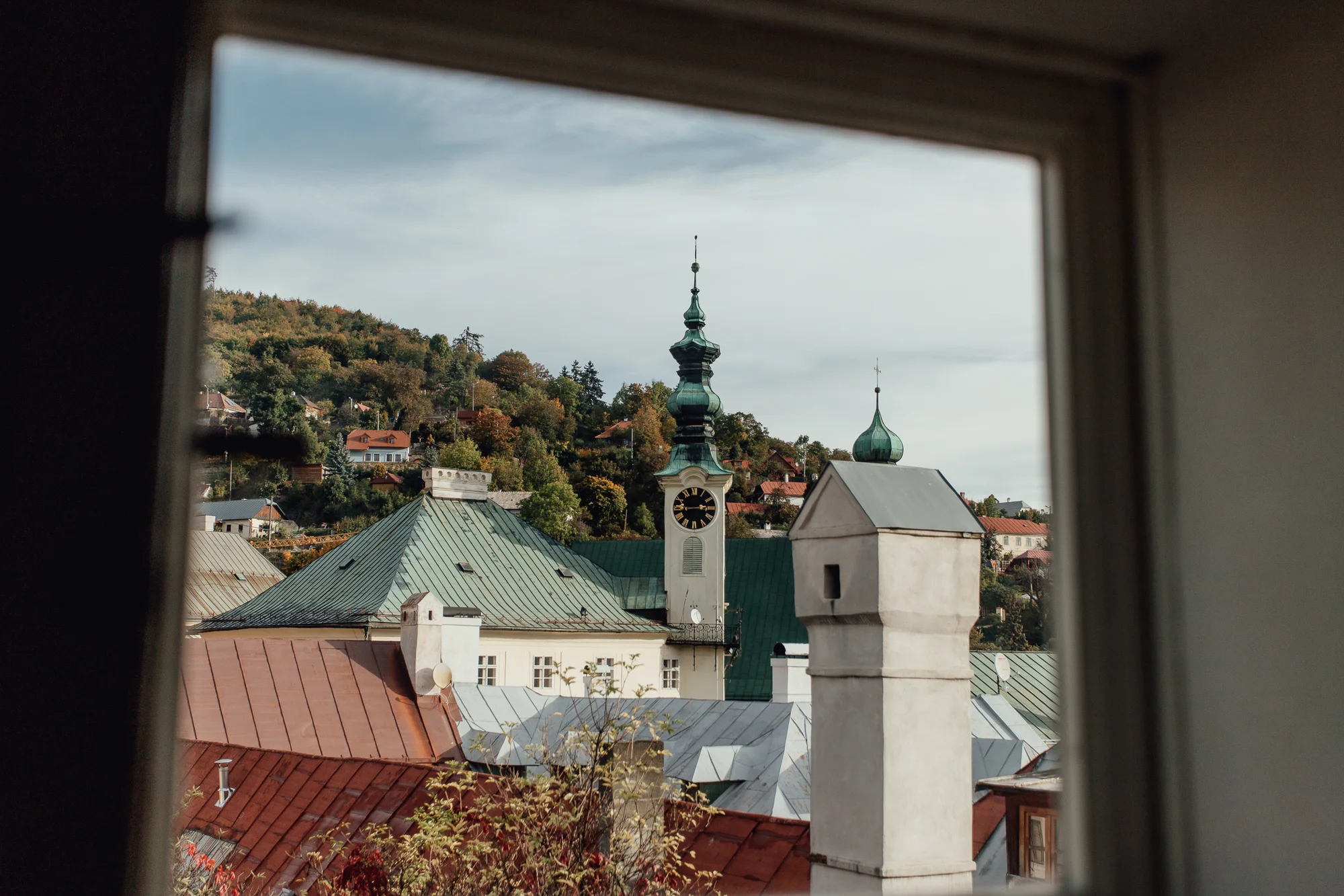 Elegantní nově zrekonstruované pokoje a apartmány v klidné části centra Banské Štiavnice
