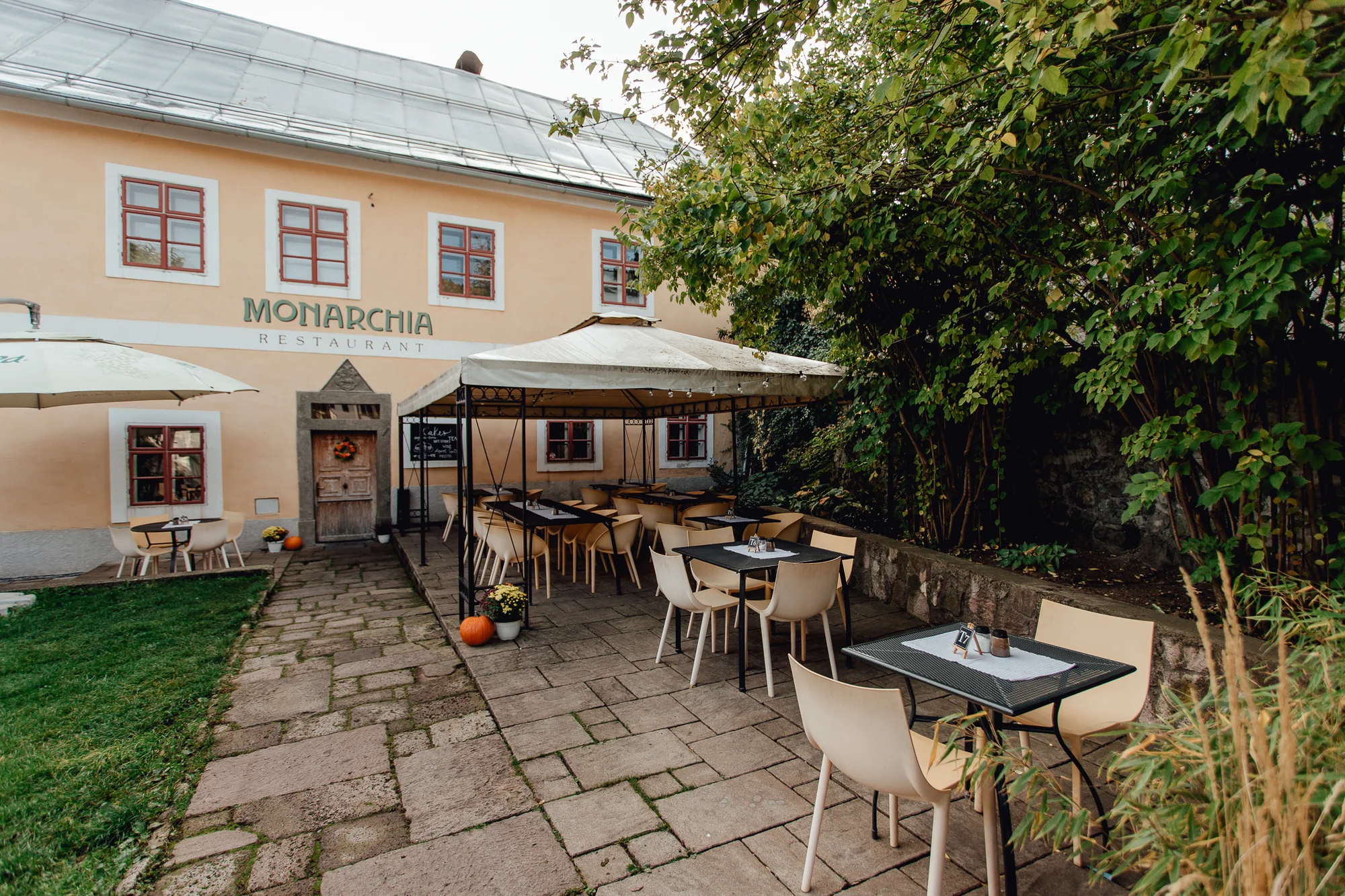 Elegantní nově zrekonstruované pokoje a apartmány v klidné části centra Banské Štiavnice