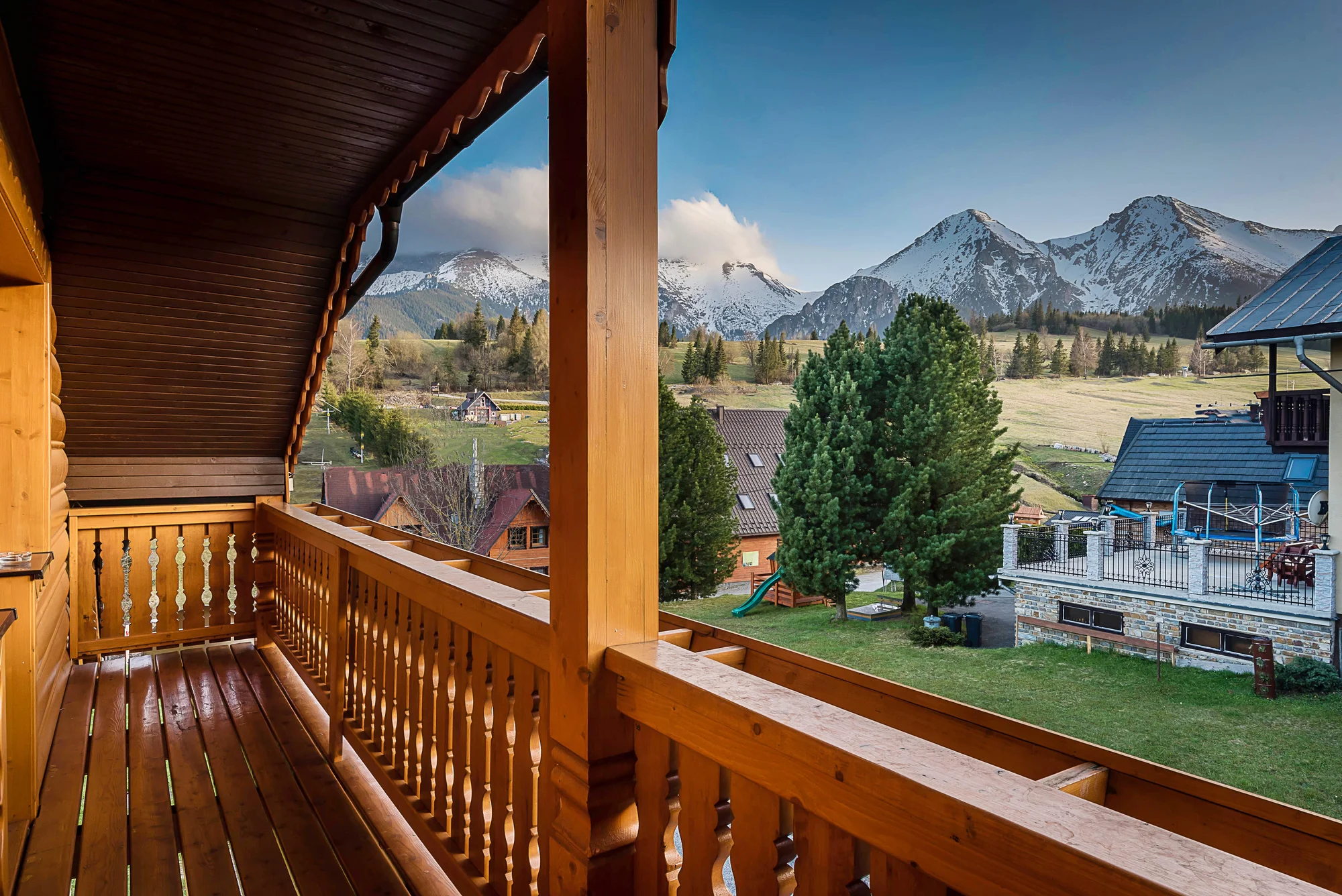 Belianské Tatry: chata ve Ždiaru až pro 10 osob s krbem i kuchyní