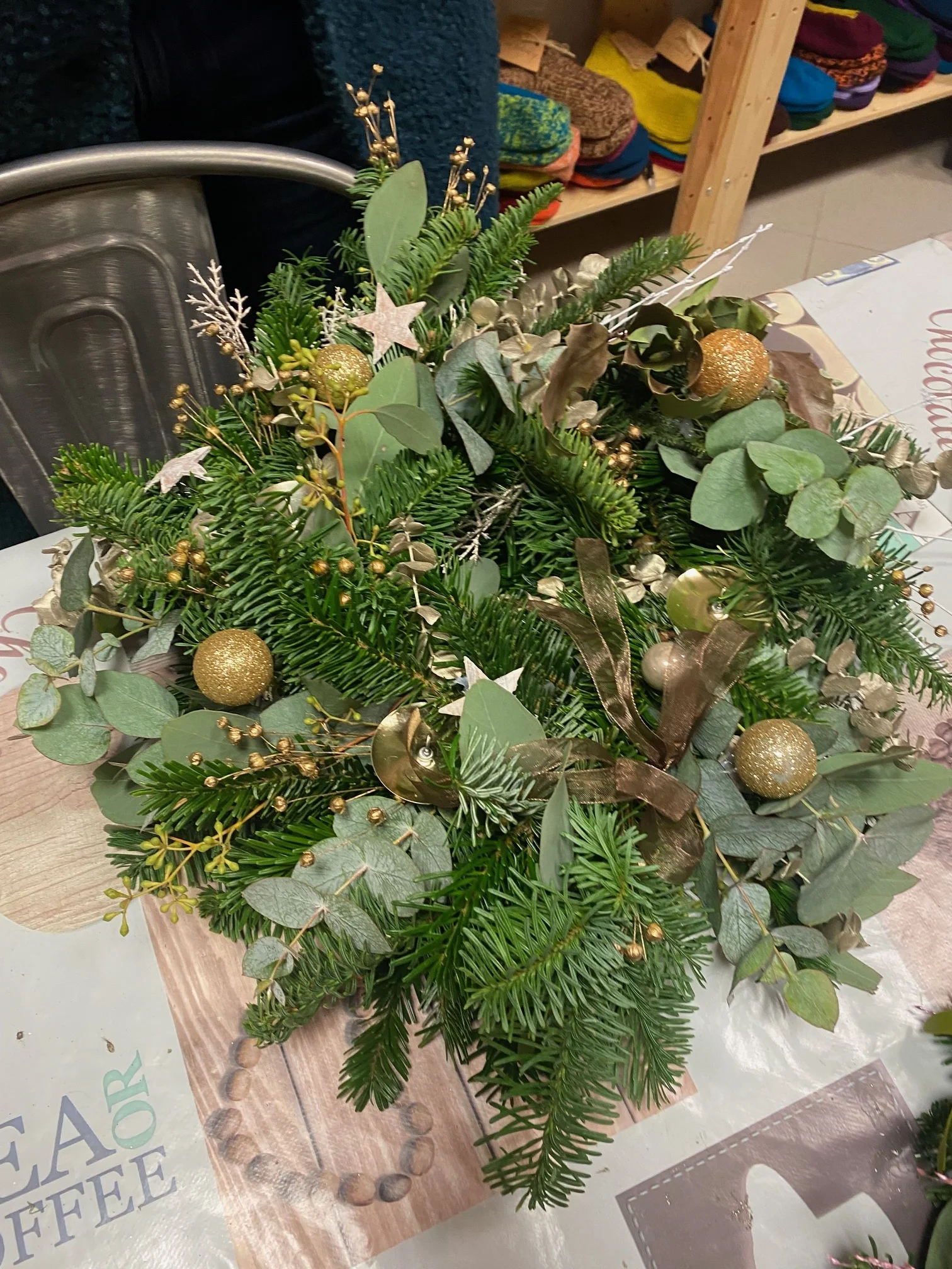 Workshop vázání sezónního či adventního věnce: pro 1 či 2 osoby, 2–3 hod.