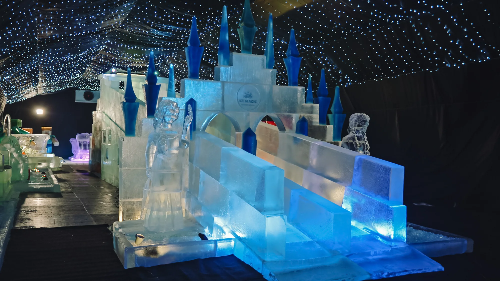 Ledové sochy na Čerňáku: Ice Magic, největší ledová výstava v Česku