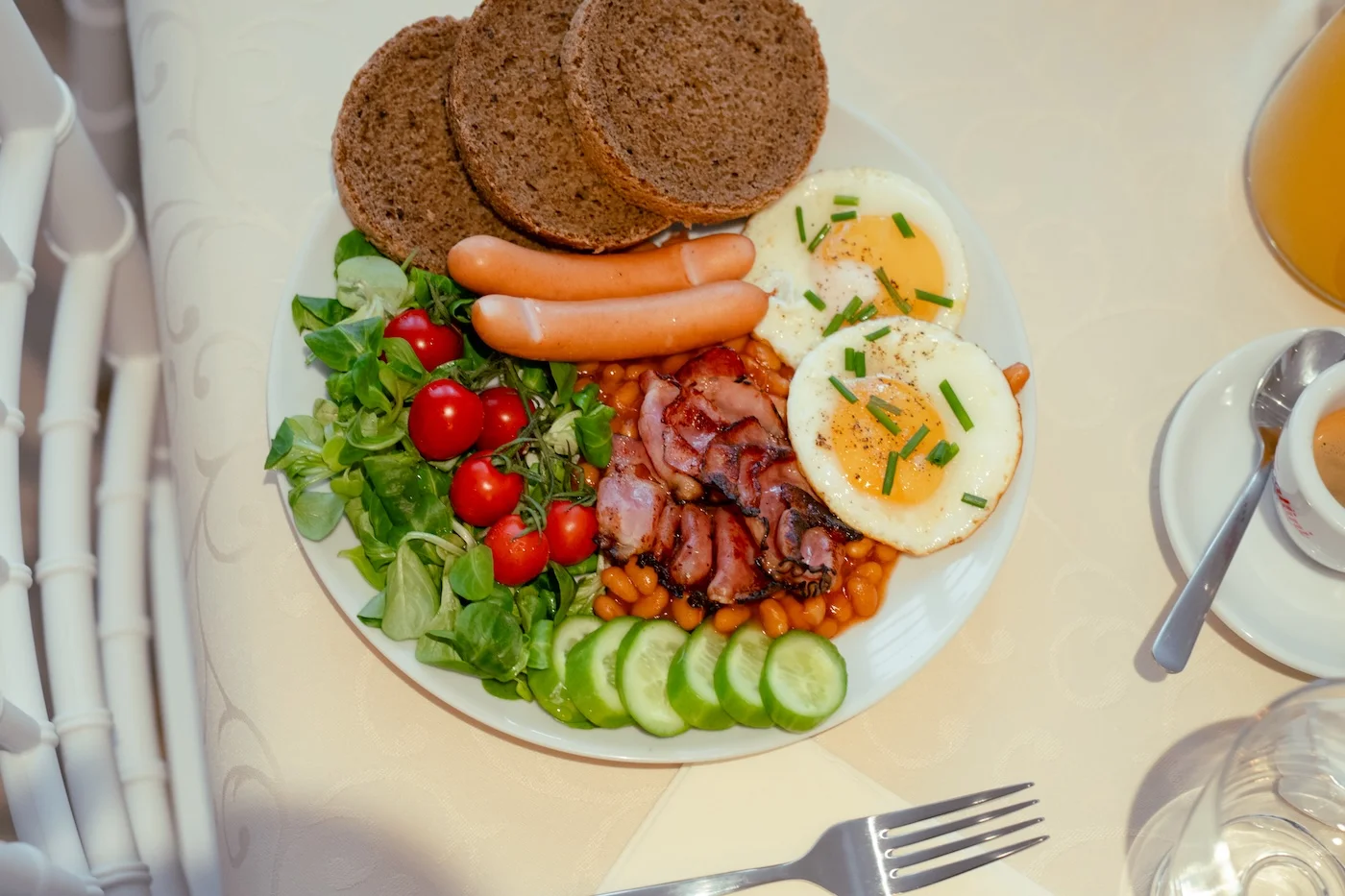 Jeseníky: apartmány až pro 8 osob v bývalém zámku, možnost snídaní na pokoj i privátního wellness