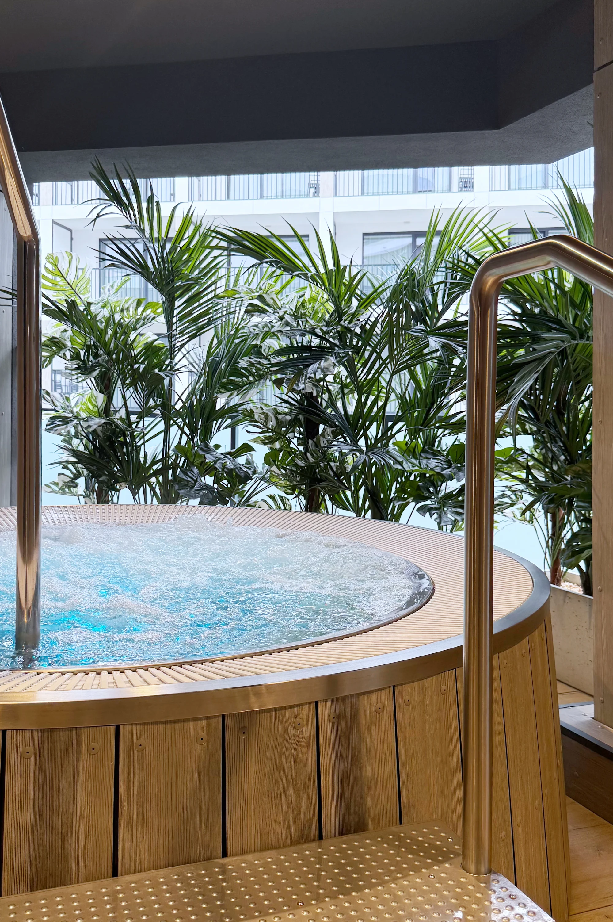 Dovolená s dětmi u Baltu: polopenze, vnitřní bazén a sauny, hřiště a herna