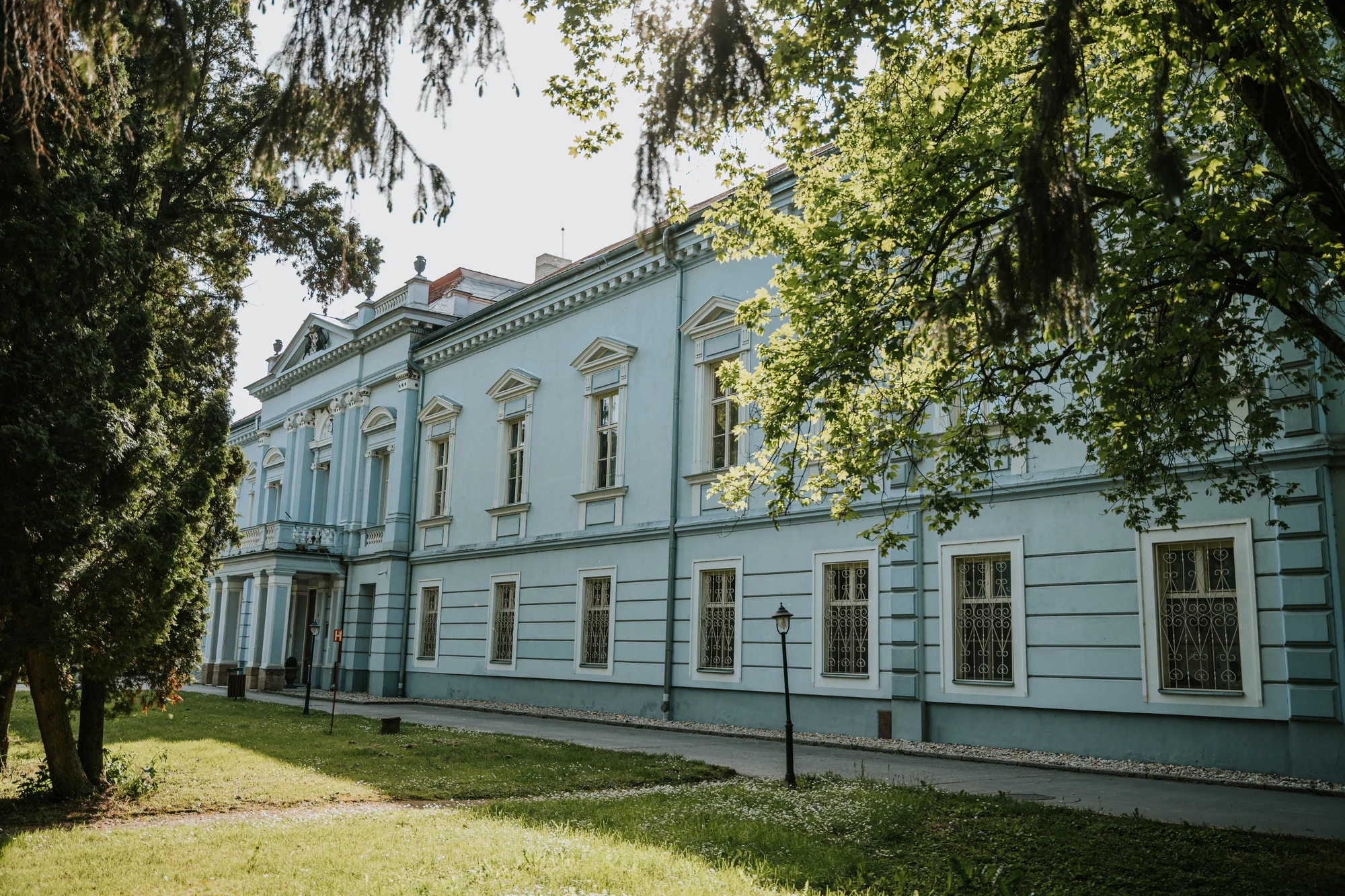 Hraběcí pobyt v zámečku nedaleko Nitry: polopenze, bowling i sleva do termálů