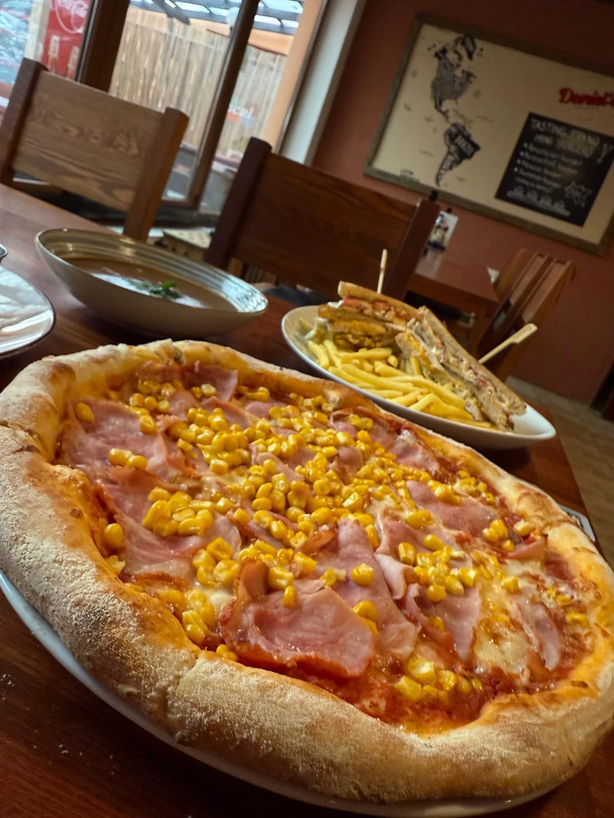 Otevřené vouchery do Daniel's Pub & Burger: 250 až 1000 Kč na burgery, pizzu, tortily i nápoje