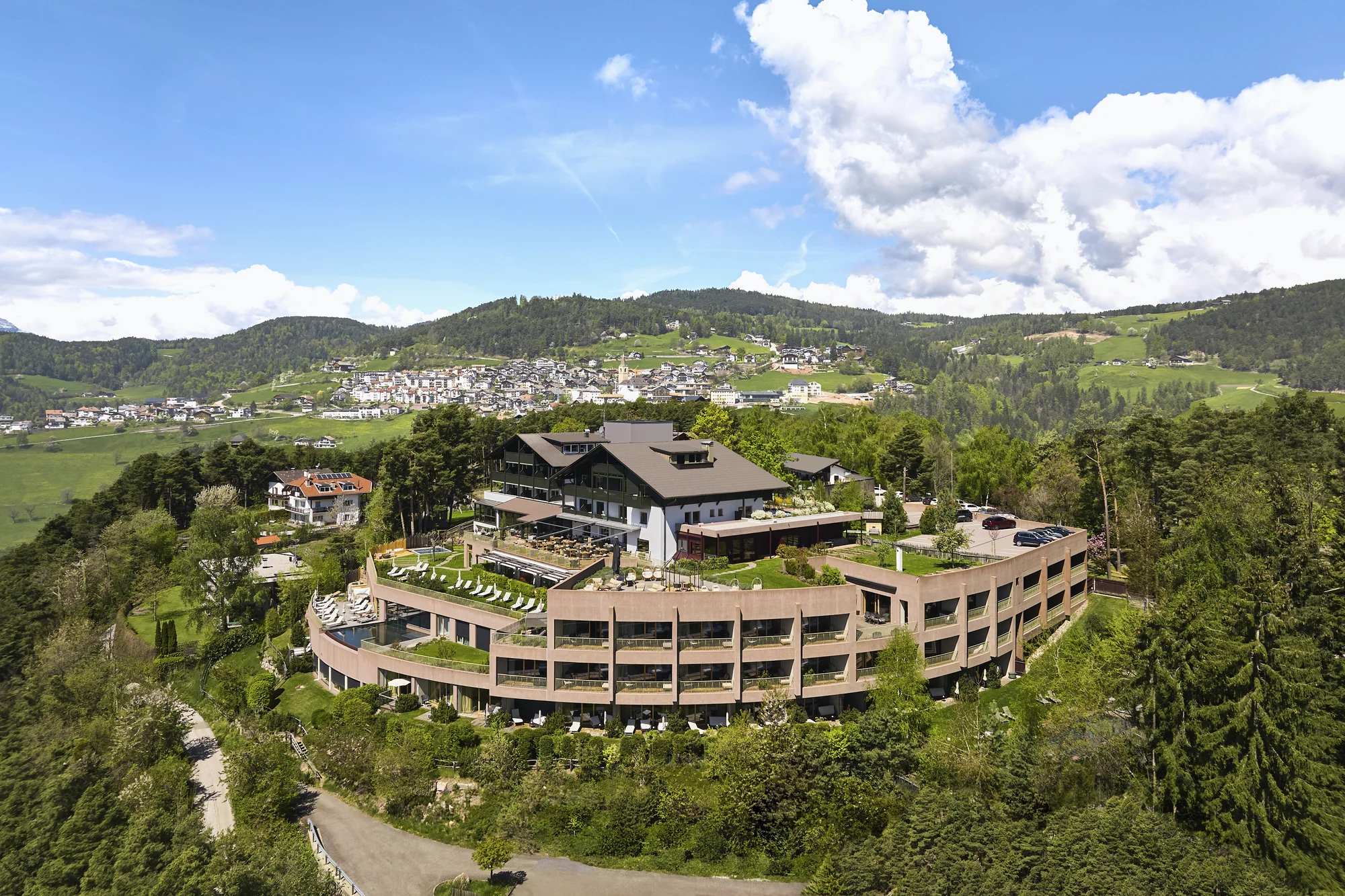 Dolomity: luxusní 5* hotel s polopenzí, wellness a kartou výhod
