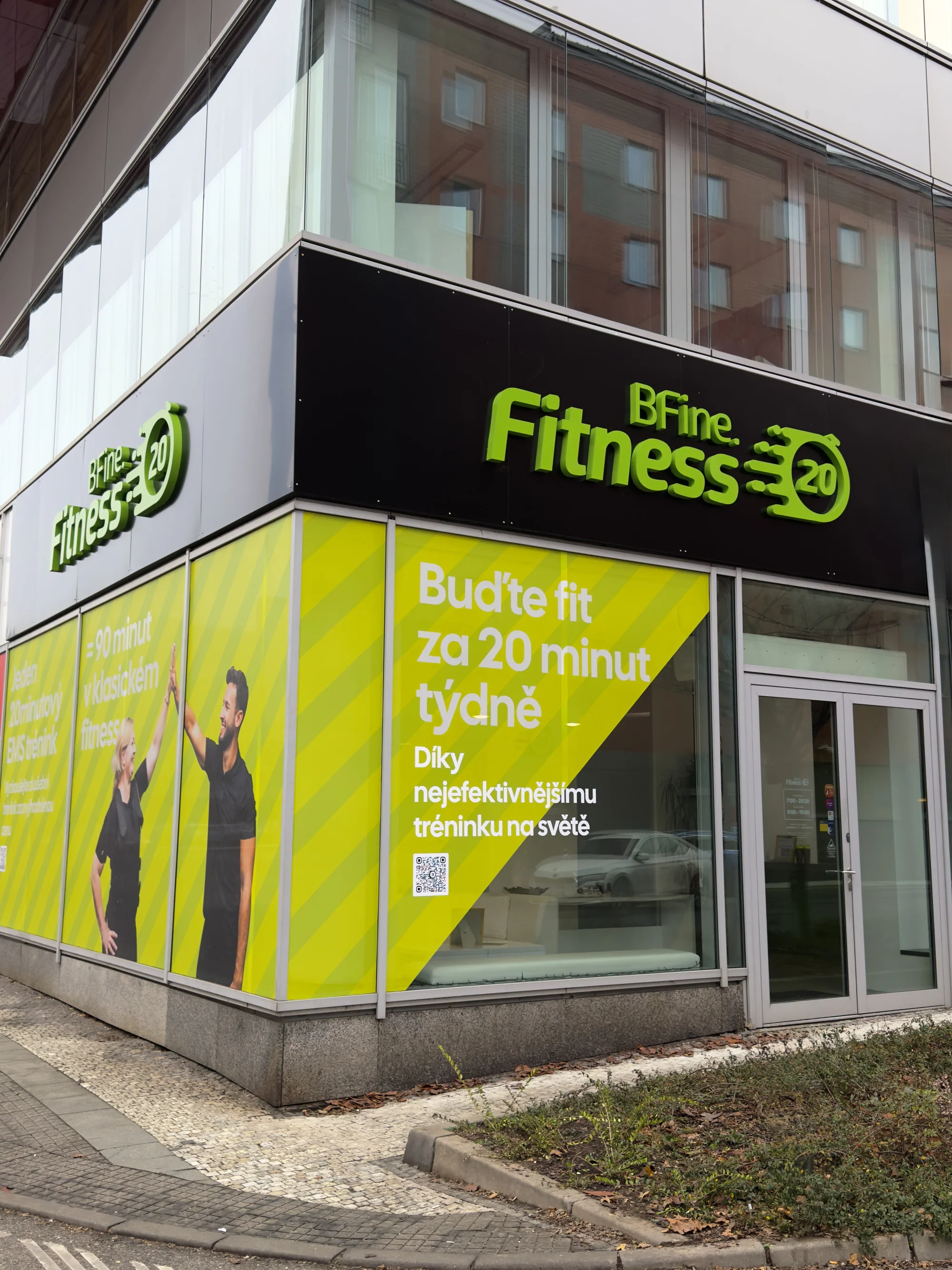 Návrat do formy: EMS trénink s osobním trenérem, 20 minut nebo permanentka