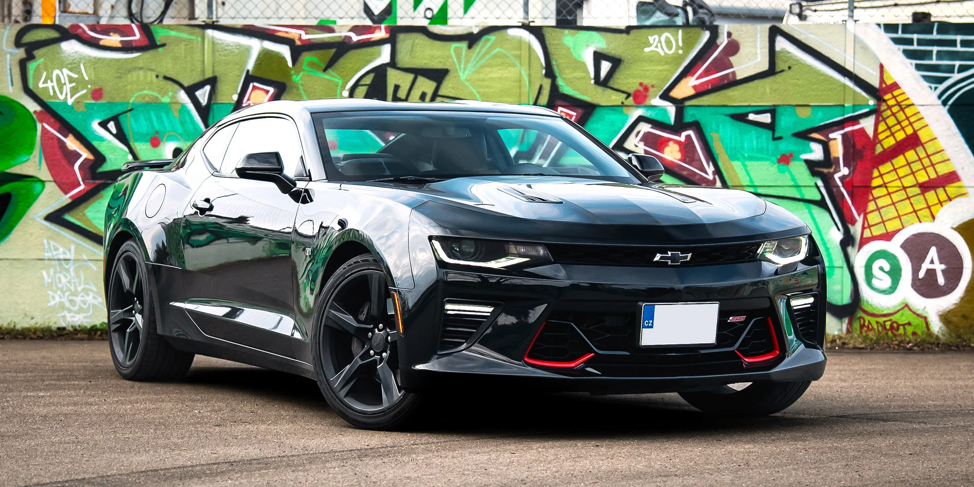 Půjčení Chevroletu Camaro na 2-24 hodin: nájezd až 350 km
