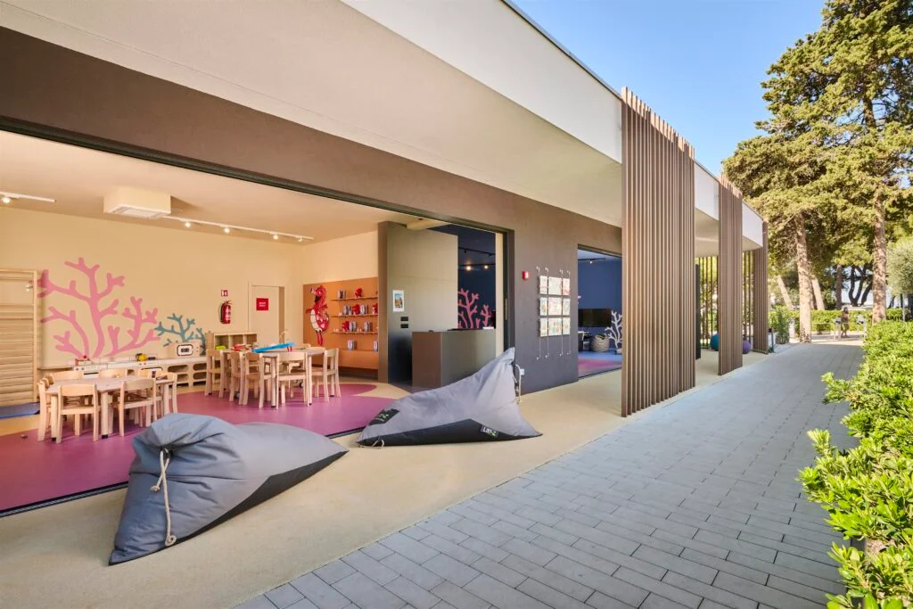 4* dovolená v chorvatském Umagu s jídlem: pláž, bazény a wellness, děti do 12 let zdarma