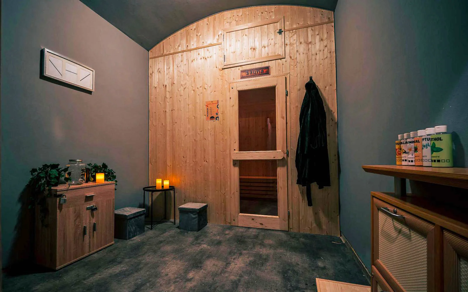 Rozluštěte horké stopy: hodinová úniková hra Sauna pro 2–6 hráčů