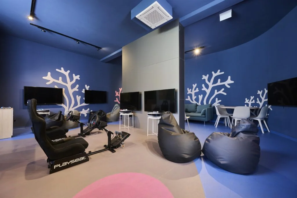 4* hotel v Umagu přímo u moře: jídlo, bazény a aktivity pro děti i dospělé