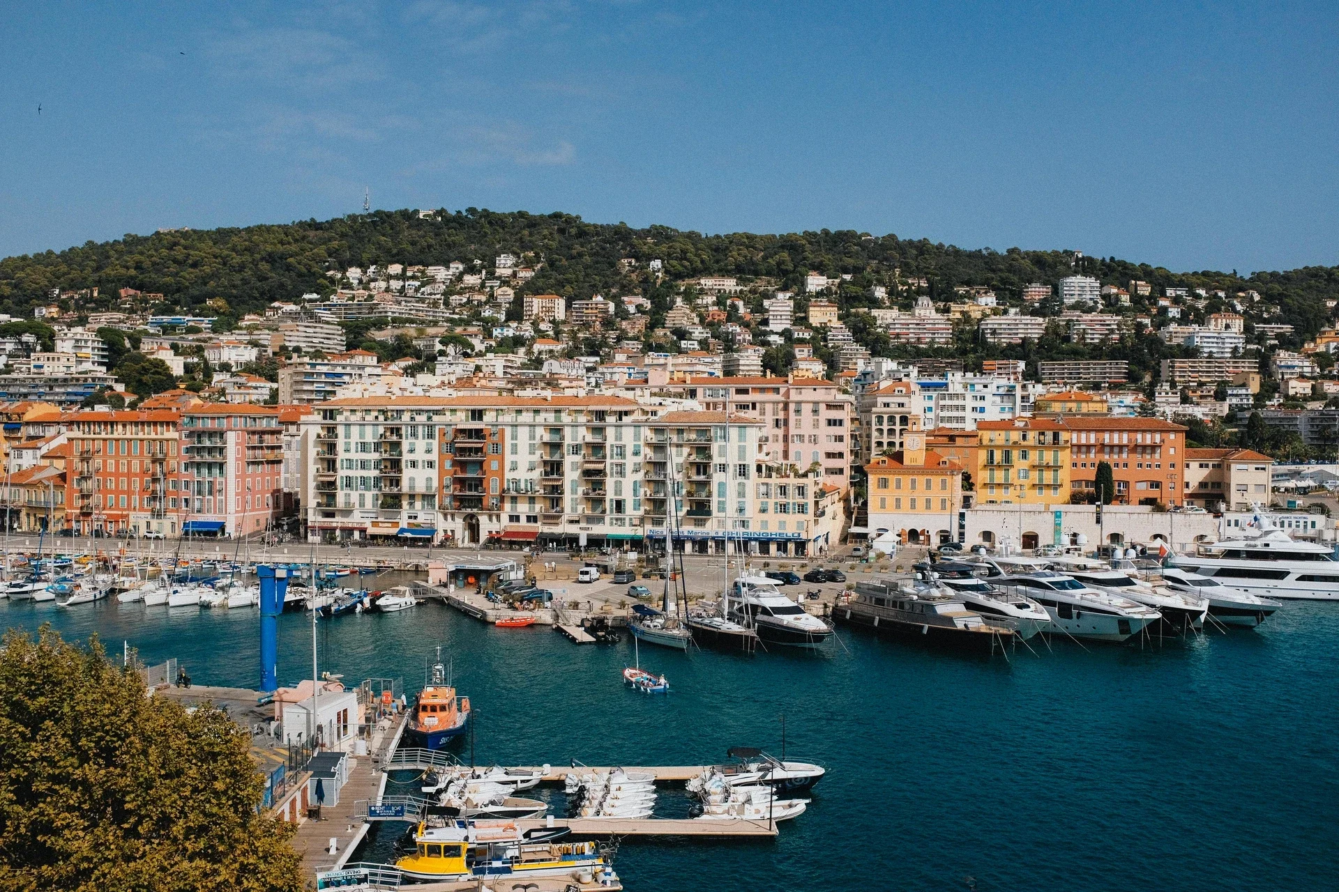 Poznejte Azurové pobřeží: Nice, Cannes a Monako na 5 nocí, letenky, detailní itinerář