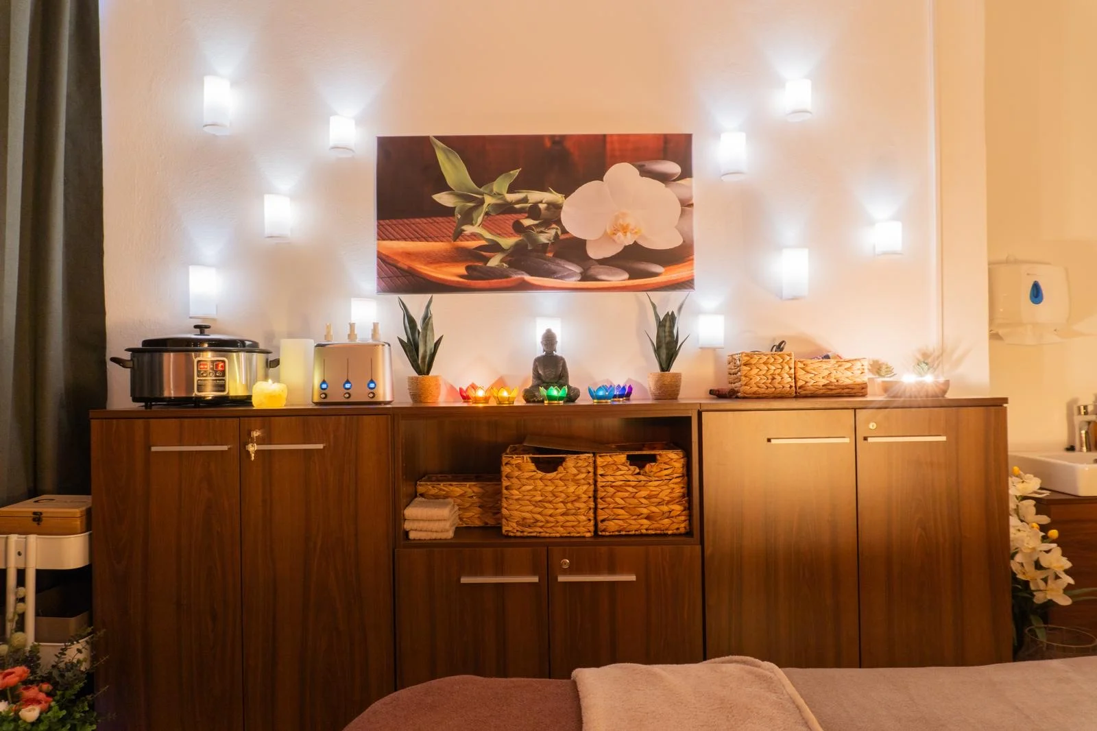 Masáž dle výběru: Breussova, relaxační, baňkování, myofasciální i rekondiční