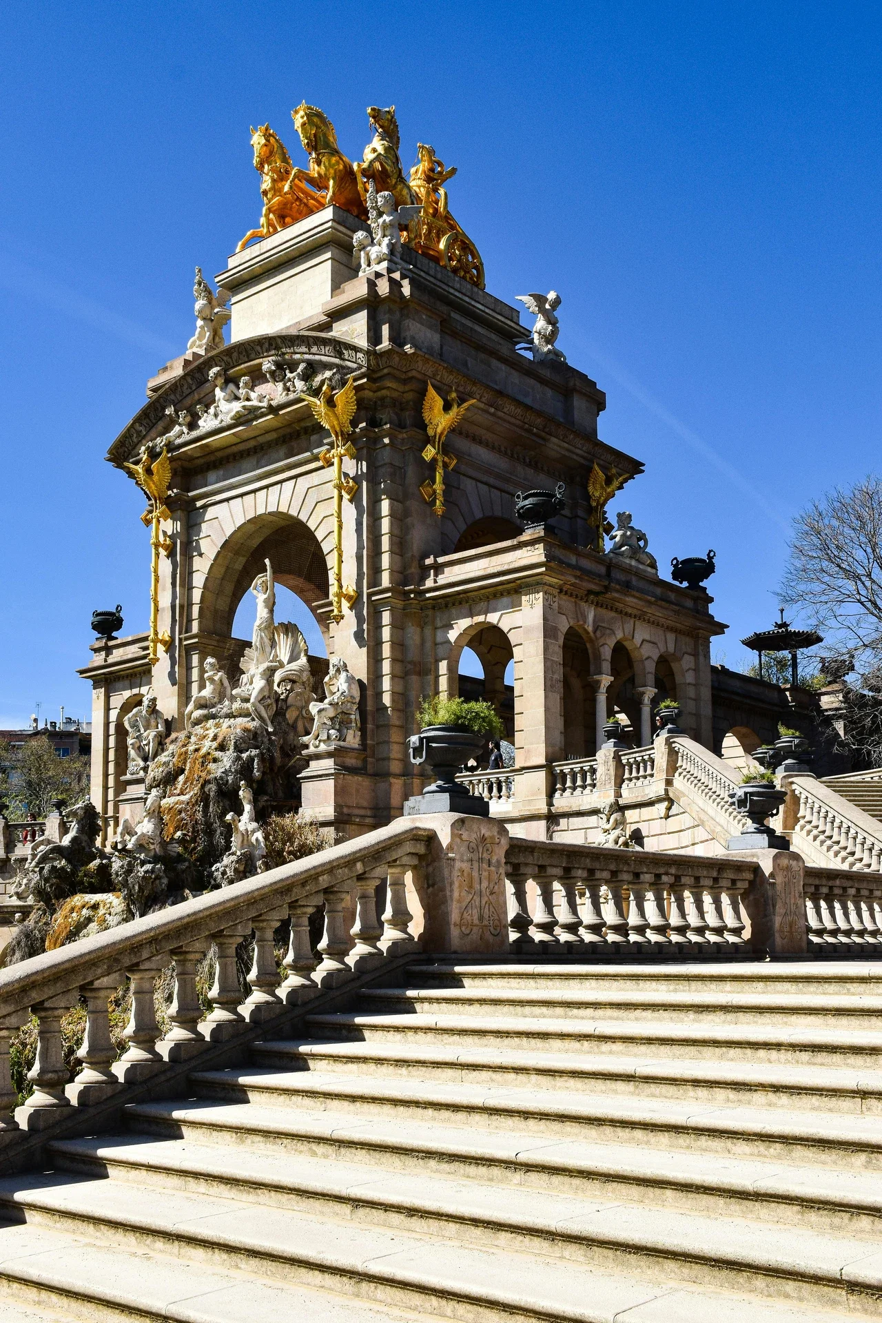 Na 4 dny do Barcelony: letenky, ubytování a itinerář míst k navštívení