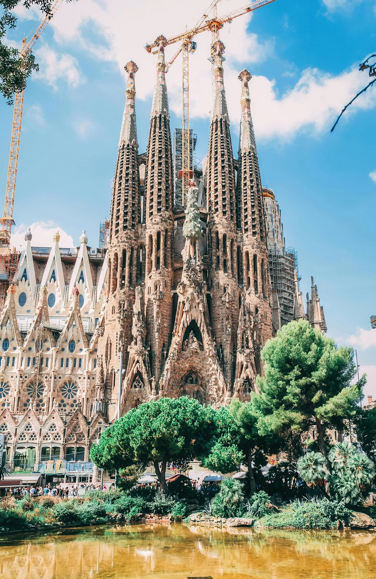 Na 4 dny do Barcelony: letenky, ubytování a itinerář míst k navštívení