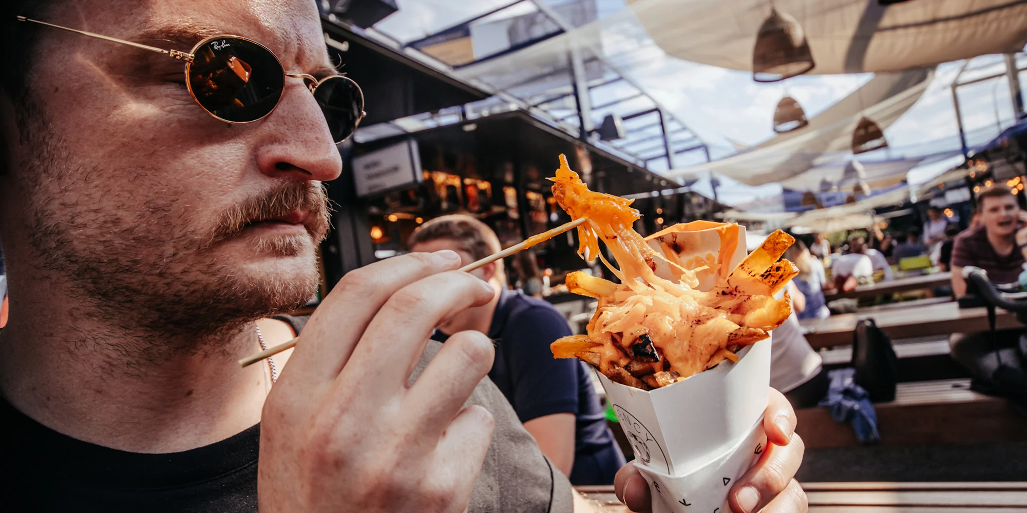 Fæncy Fries: hranolky s dipem i trhaným vepřovým