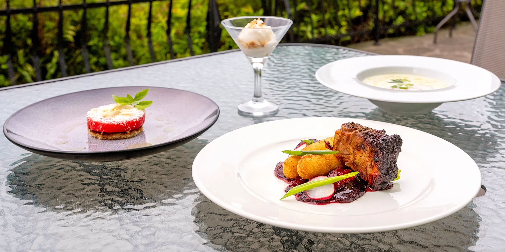 Čtyřchodové menu v zámecké restauraci pro 2 osoby