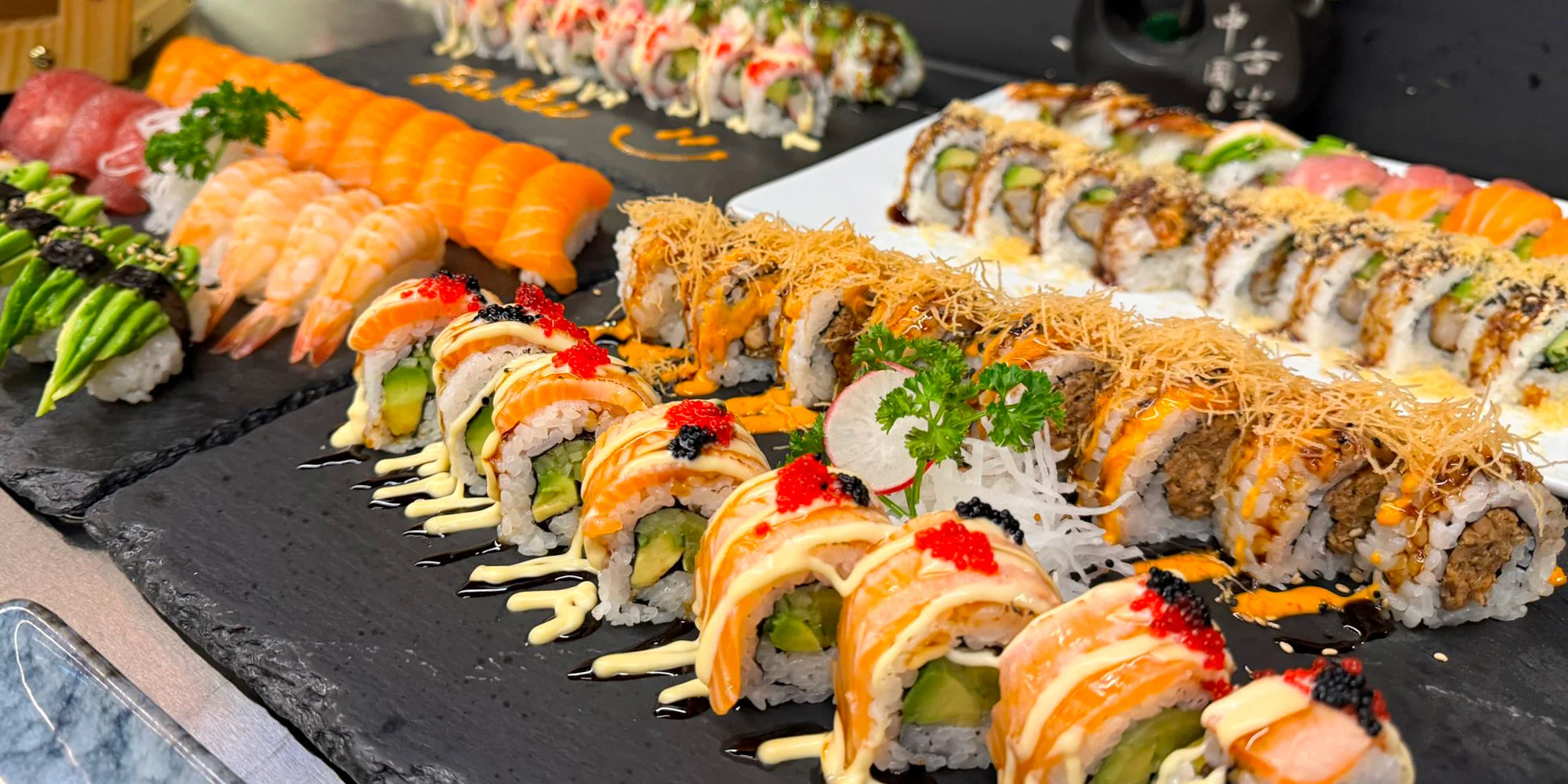 Asijský all you can eat bufet pro 1 i 2 osoby