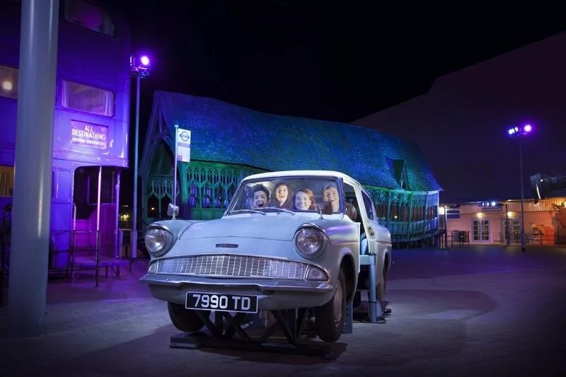Autobusem do Londýna: s možností návštěvy filmového ateliéru Harryho Pottera