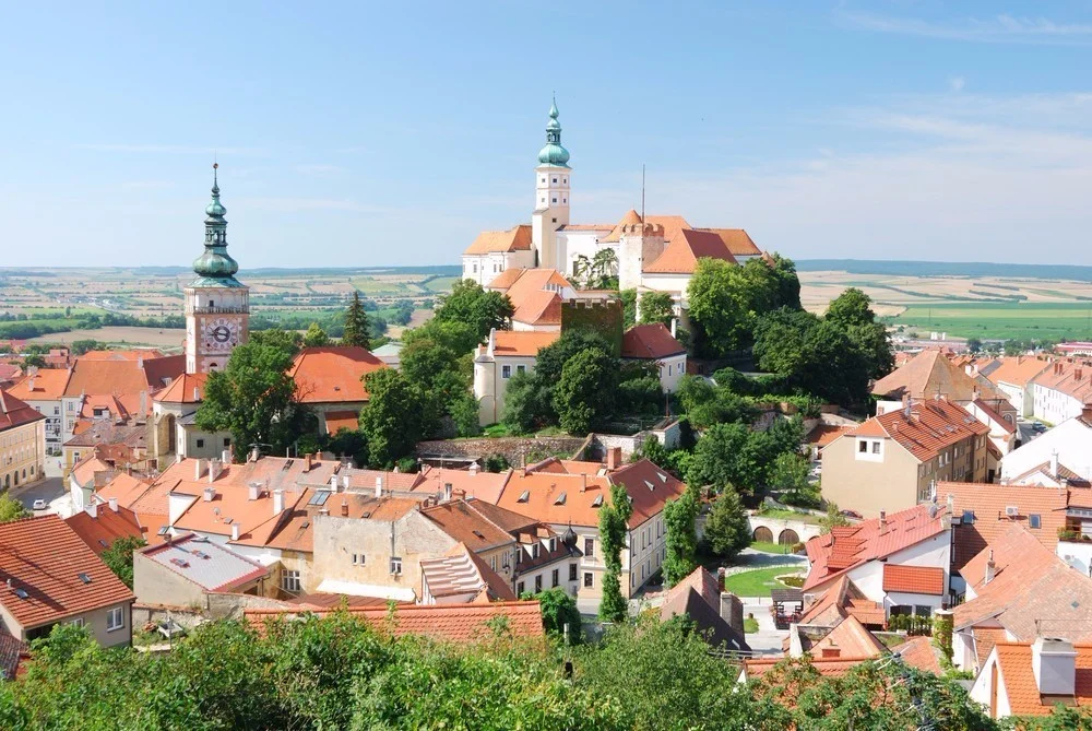 Lednicko-valtický areál: pobyt s wellness a bazénem, vinotékou a prosekárnou