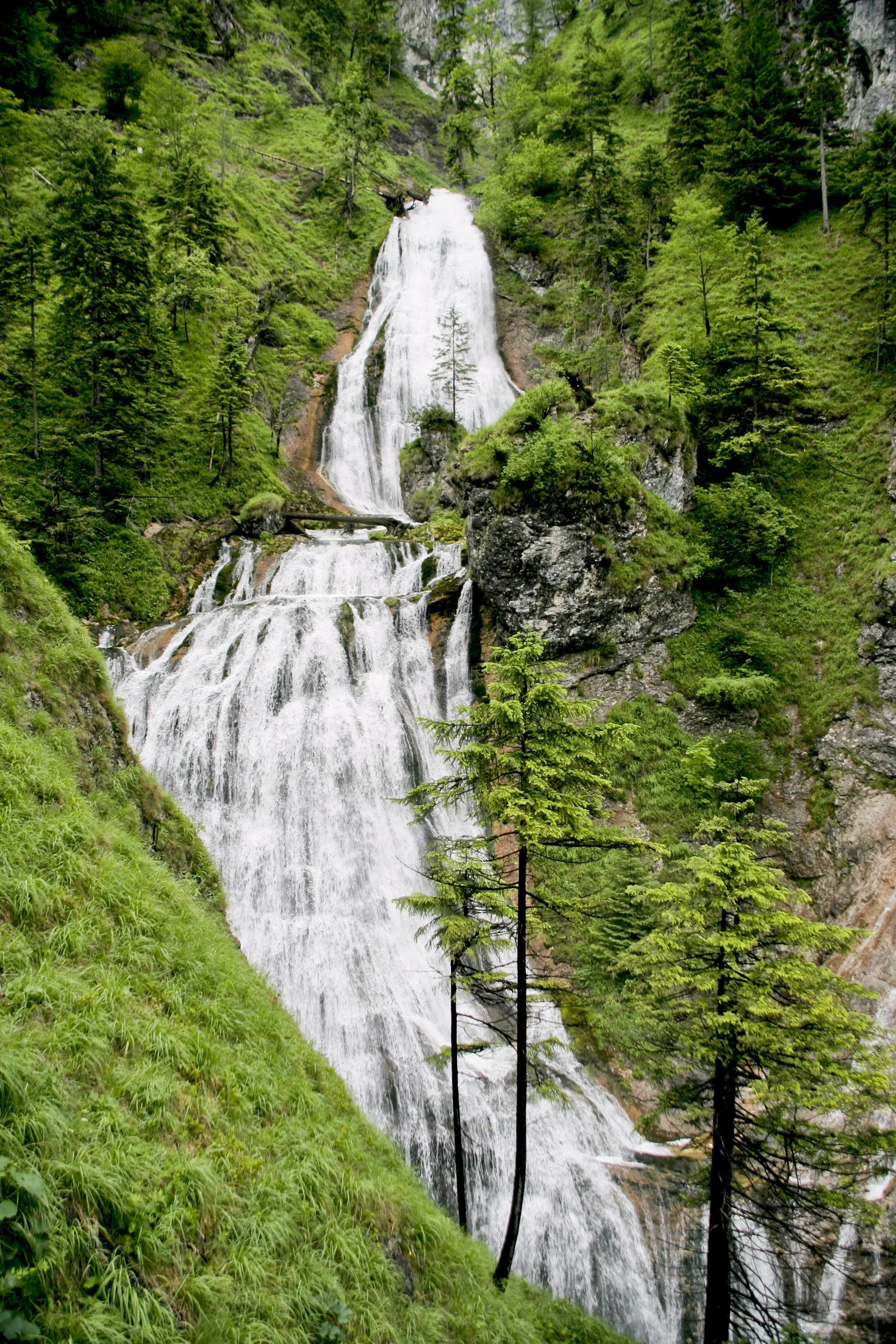 Soutěska Wasserlochklamm a nejvyšší vrchol Göstlingských Alp: Hochkar