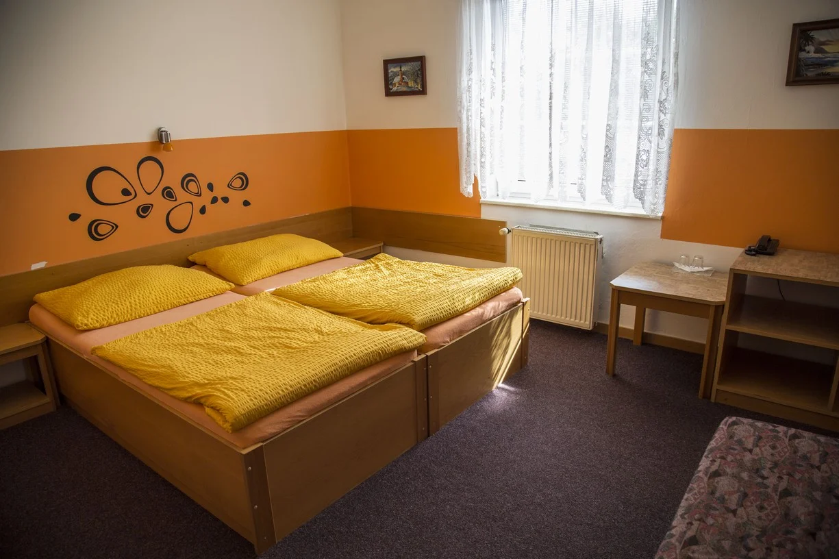Odpočinek na okraji Mariánských lázní: polopenze, procedury i bazén