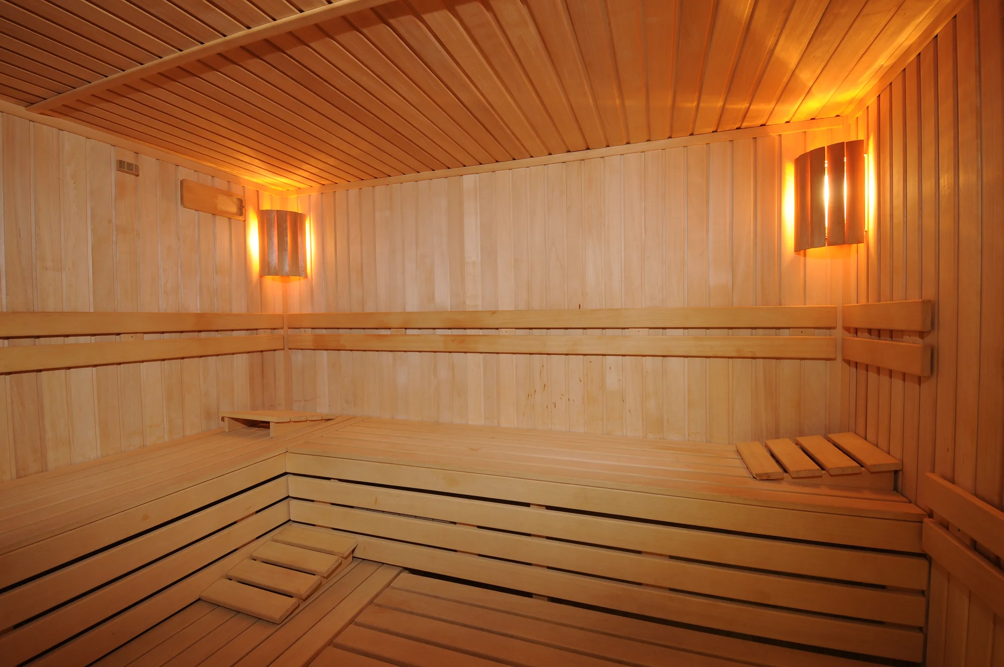 4* pobyt v Rožnově: snídaně či polopenze, neomezeně wellness a bazén i procedury
