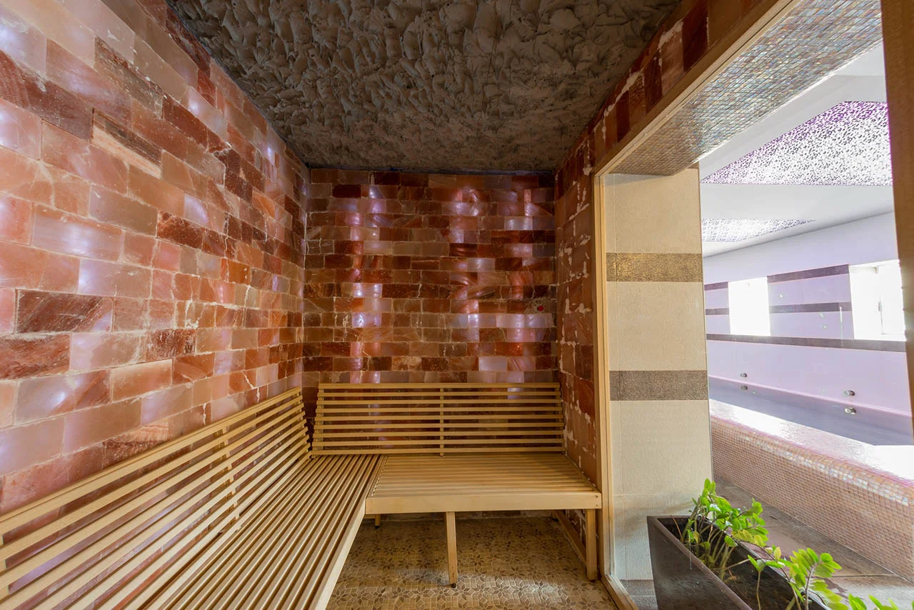 Pobyt s polopenzí, neomezeným wellness a procedurami ve 4* hotelu v Maďarsku