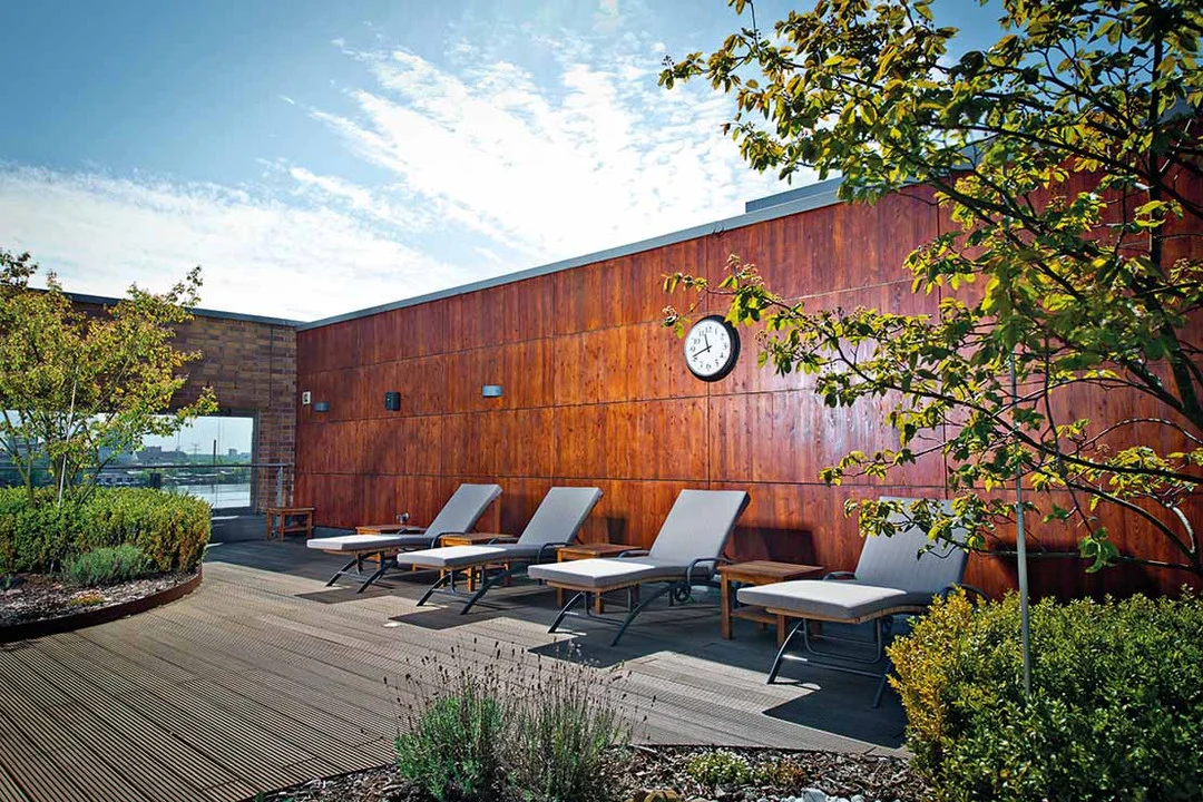 Pobyt v berlínském 4* wellness hotelu: snídaně, bazén, sauna i jacuzzi