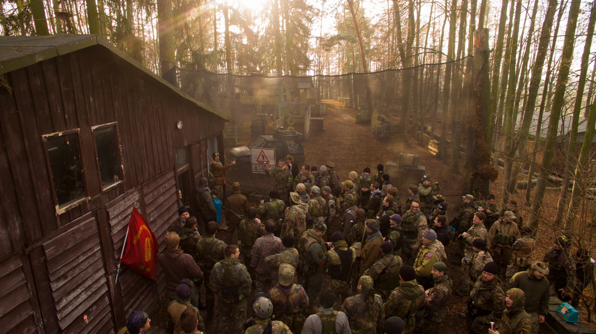 2 hodiny paintballu na vojenské základně Benešov u Prahy pro 1–4 osoby