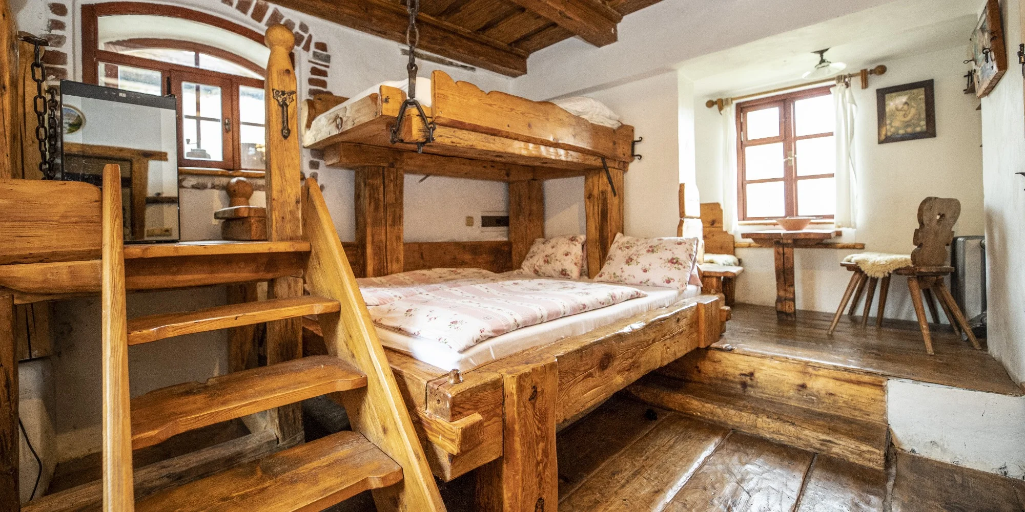 Centrum Krumlova: středověký penzion ze 16. století