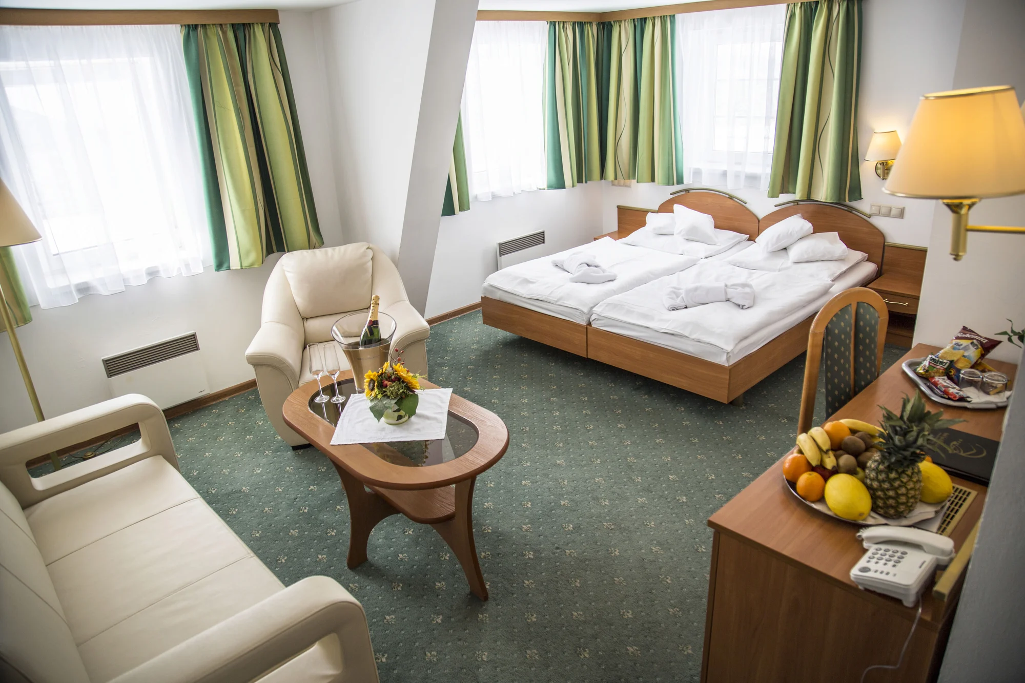 Špindlerův Mlýn pro páry či rodiny: hotel na rozcestí turistických tras vč. snídaně