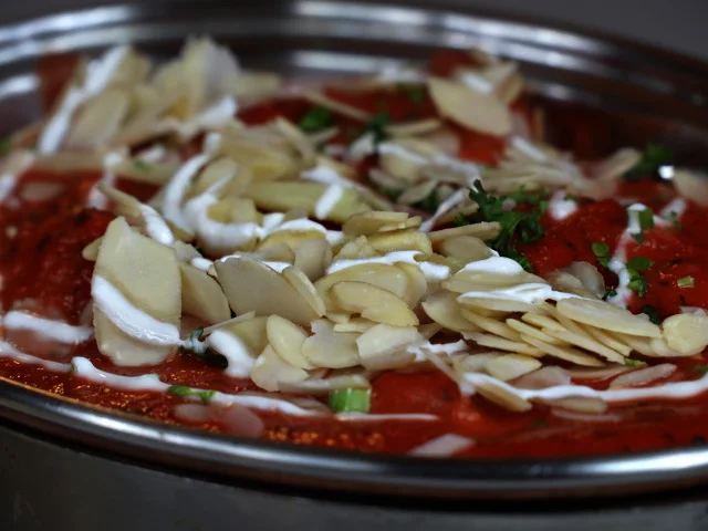 Indické a nepálské menu pro 2 osoby: vegetariánské, kuřecí, jehněčí i s krevetami