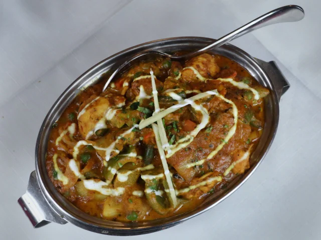 Indické a nepálské menu pro 2 osoby: vegetariánské, kuřecí, jehněčí i s krevetami