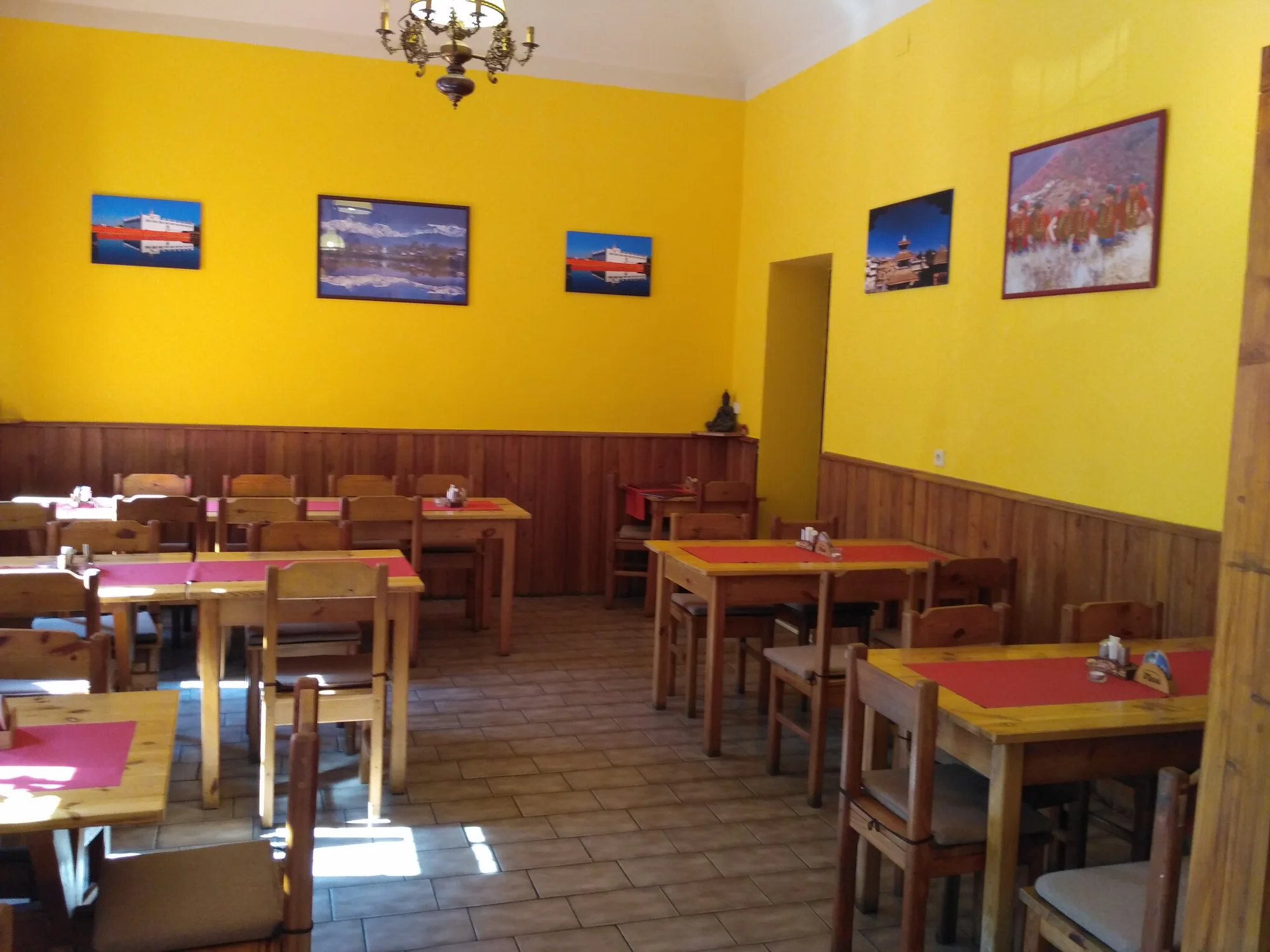 Ochutnejte Nepál: pestré menu pro 1, 2 nebo až pro 4 osoby