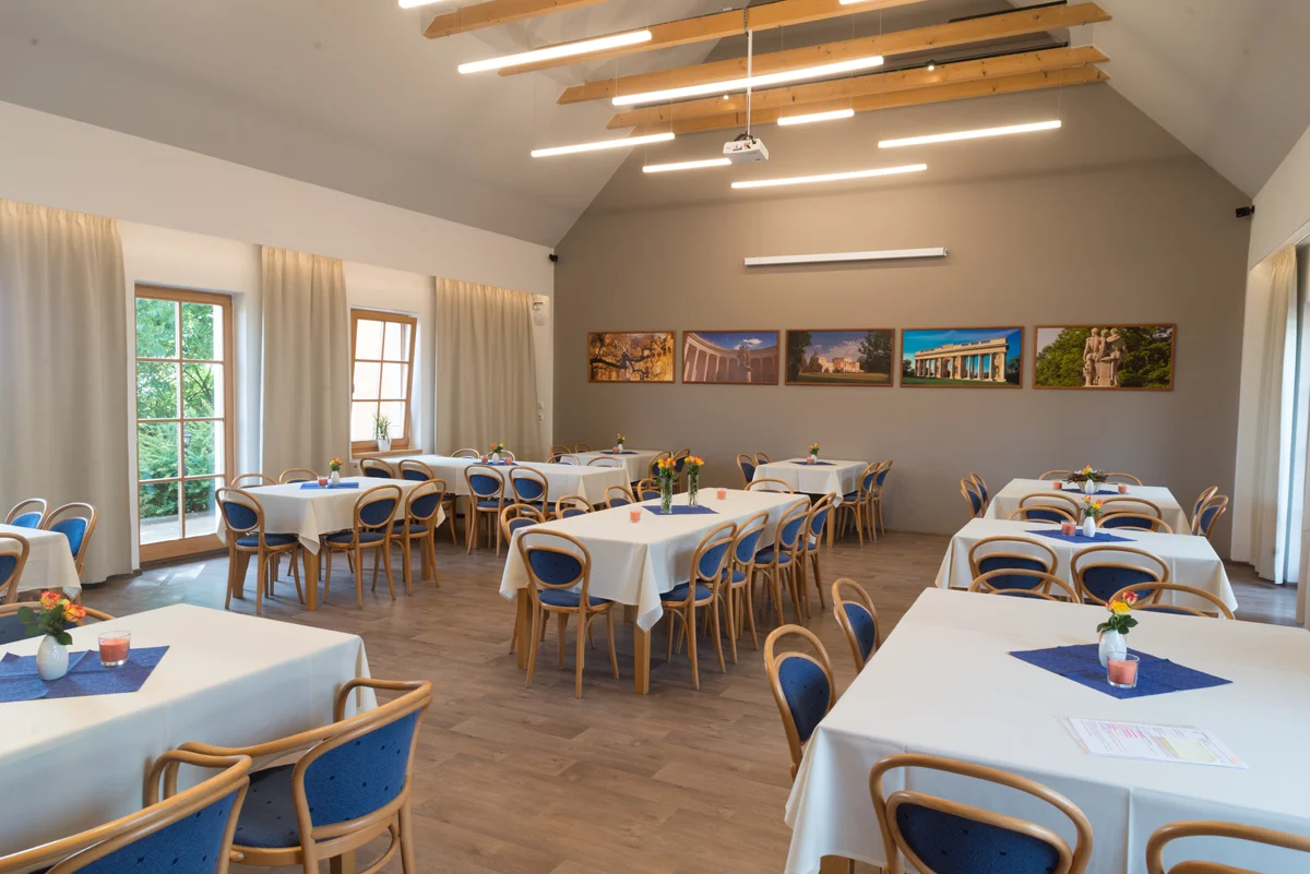 Dovolená ve vinařské obci Pavlov na Pálavě: hotel se snídaní, k pobytu od 2 nocí lahev vína