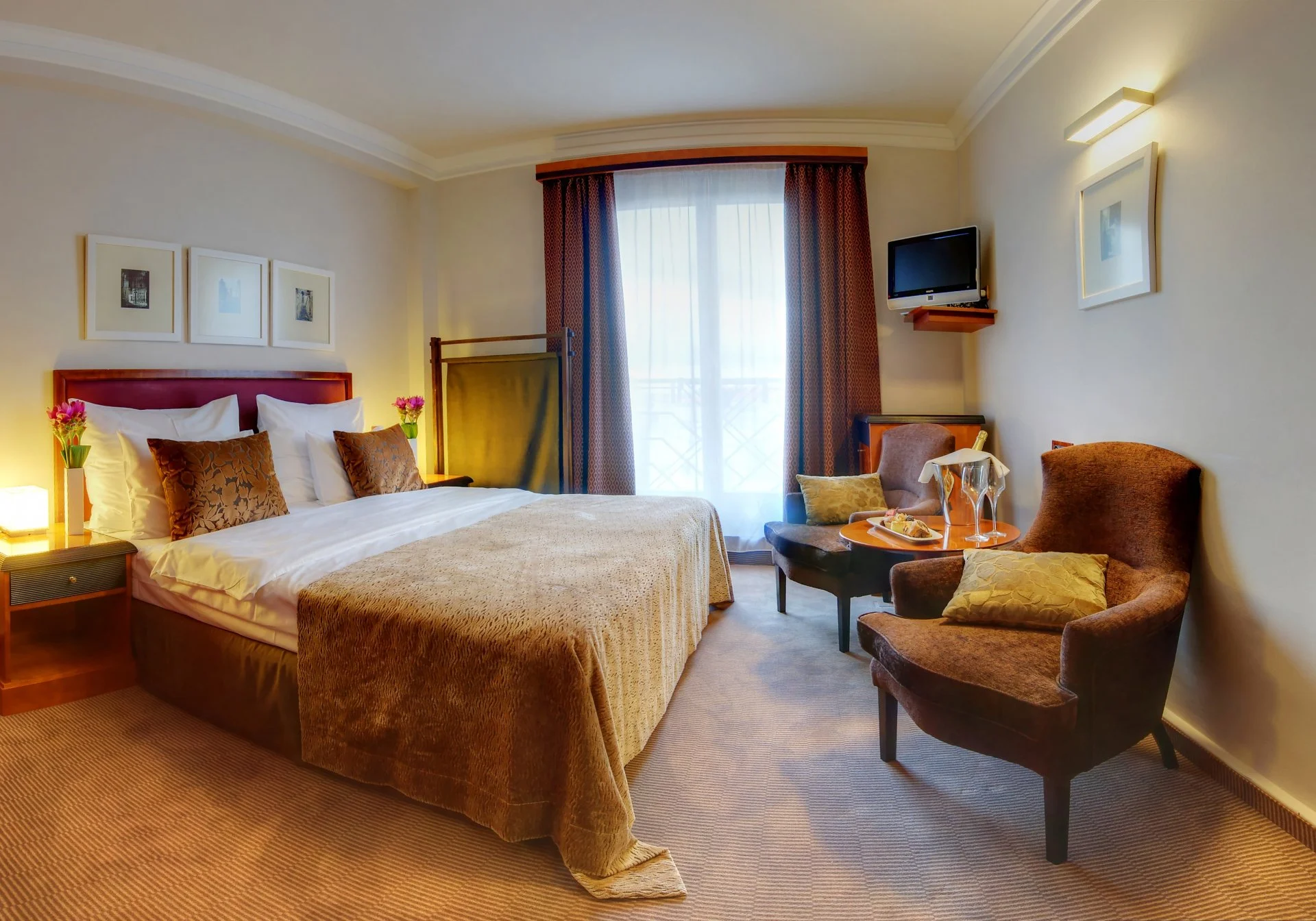 5* pobyt v centru Prahy: hotel přímo na Václavském náměstí, snídaně i prohlídka muzea
