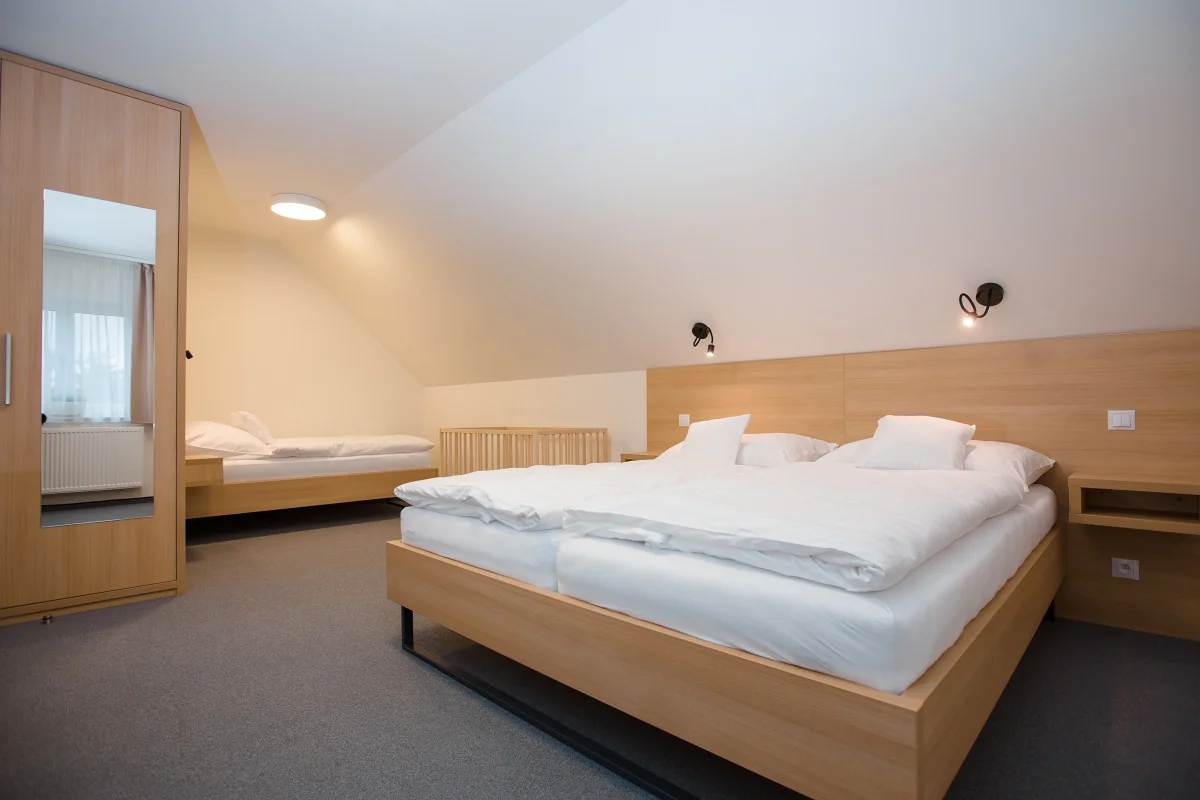 Až 10denní pobyt v Jeseníkách: krásné ubytování, privátní sauna i vinný sklípek