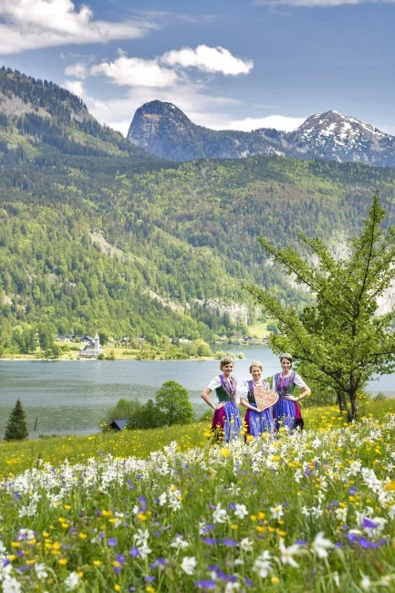 Největší květinový svátek v Rakousku: Festival narcisů a zastávka v Hallstattu