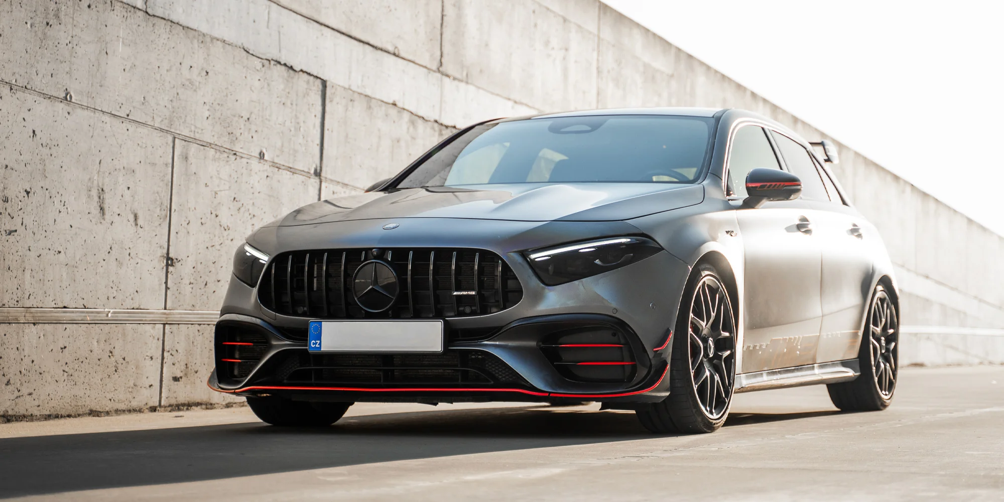 Pronájem Mercedesu-AMG A 45 S: 6 hod. i 30 dní