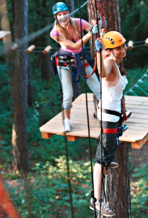 Odlepte se od země: vstupy do lanového centra Jungle Park pro děti i dospělé