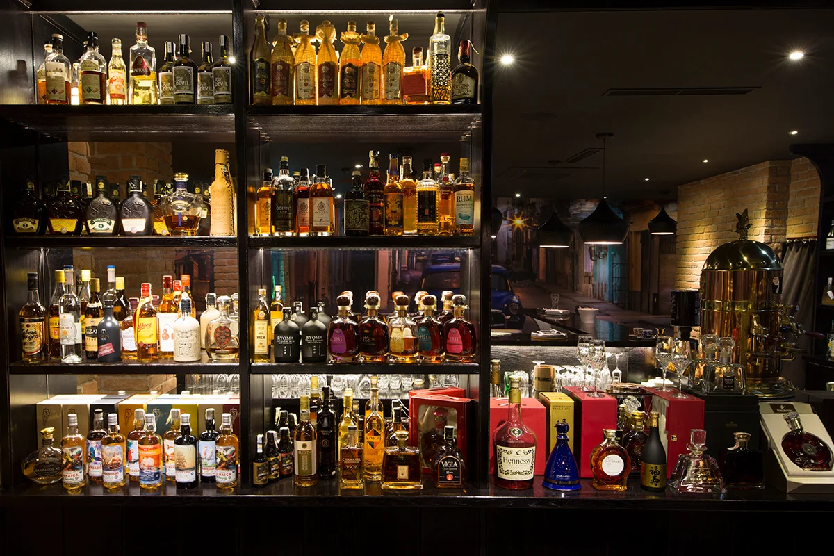 Degustace špičkových rumů ve VIP salonku restaurace Havana pro 2 osoby