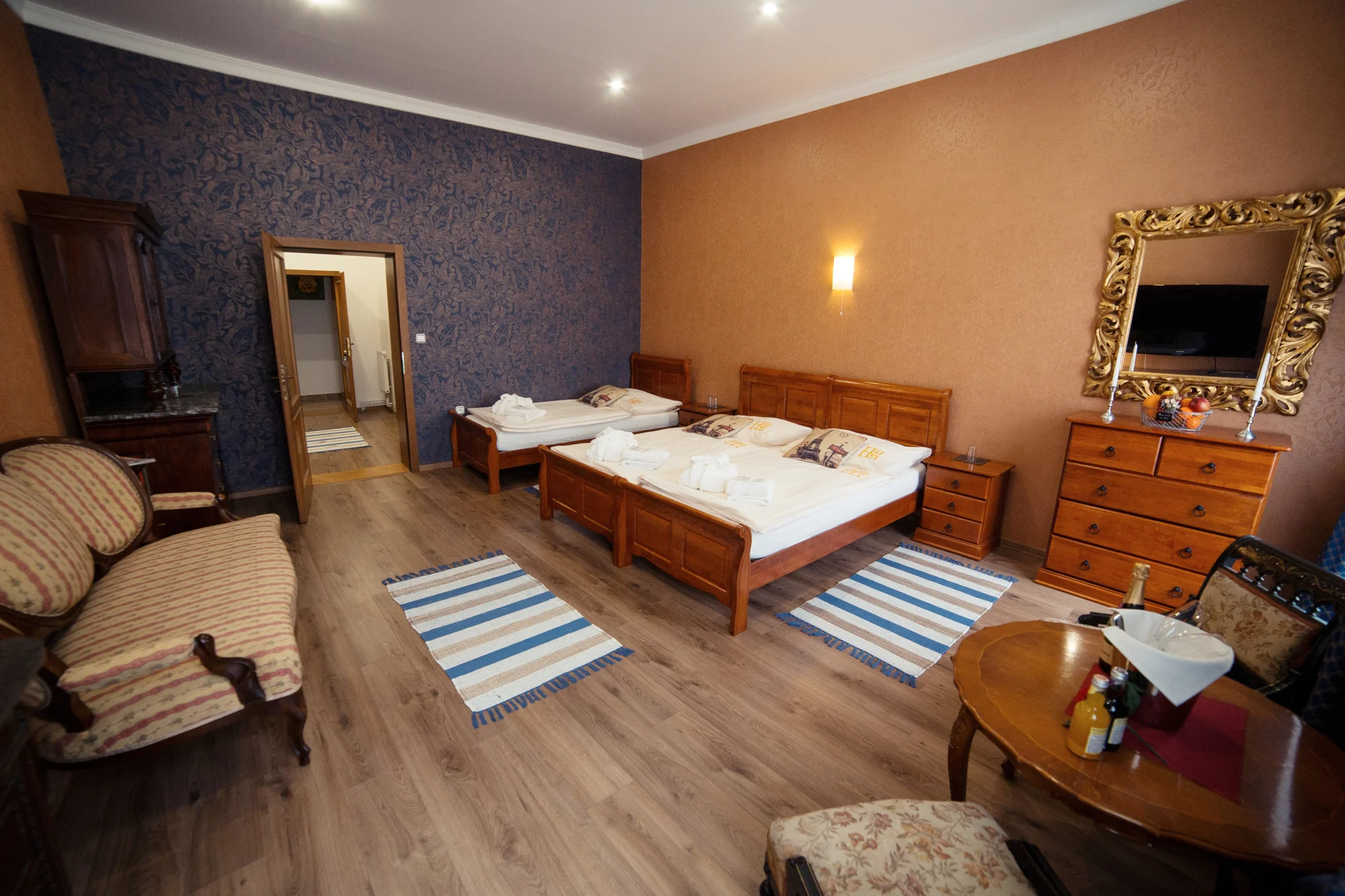 Příjemný pobyt v historickém hotelu v centru Banské Štiavnice se snídaní či polopenzí